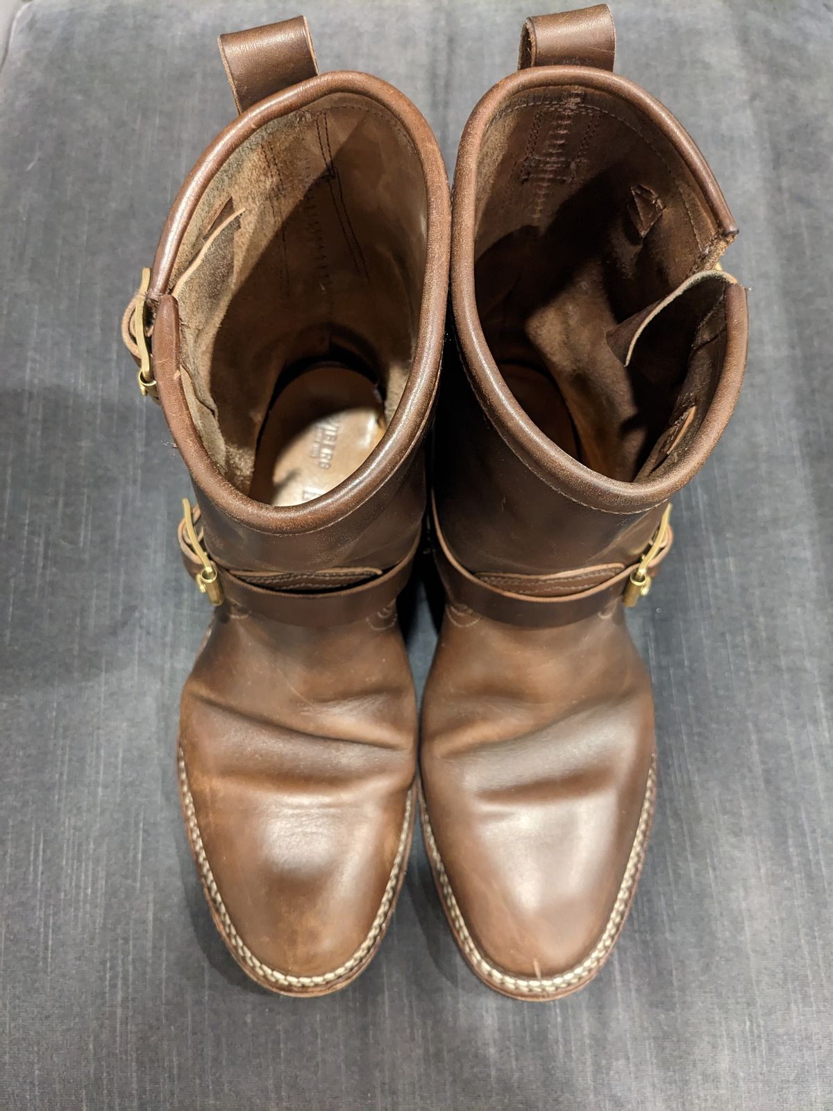 Photo by Trim_Man on January 6, 2023 of the Viberg Engineer in Horween Brown Chromexcel Horsebutt.