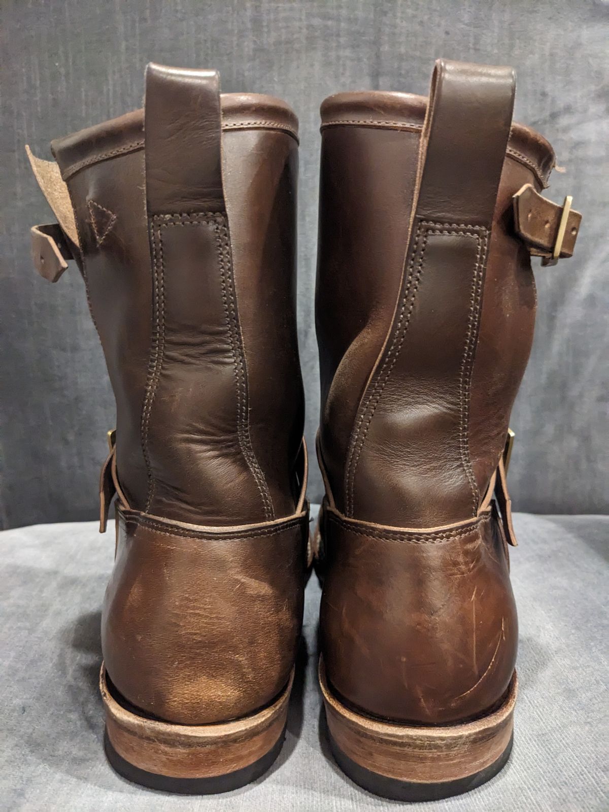 Photo by Trim_Man on March 6, 2023 of the Viberg Engineer in Horween Brown Chromexcel Horsebutt.