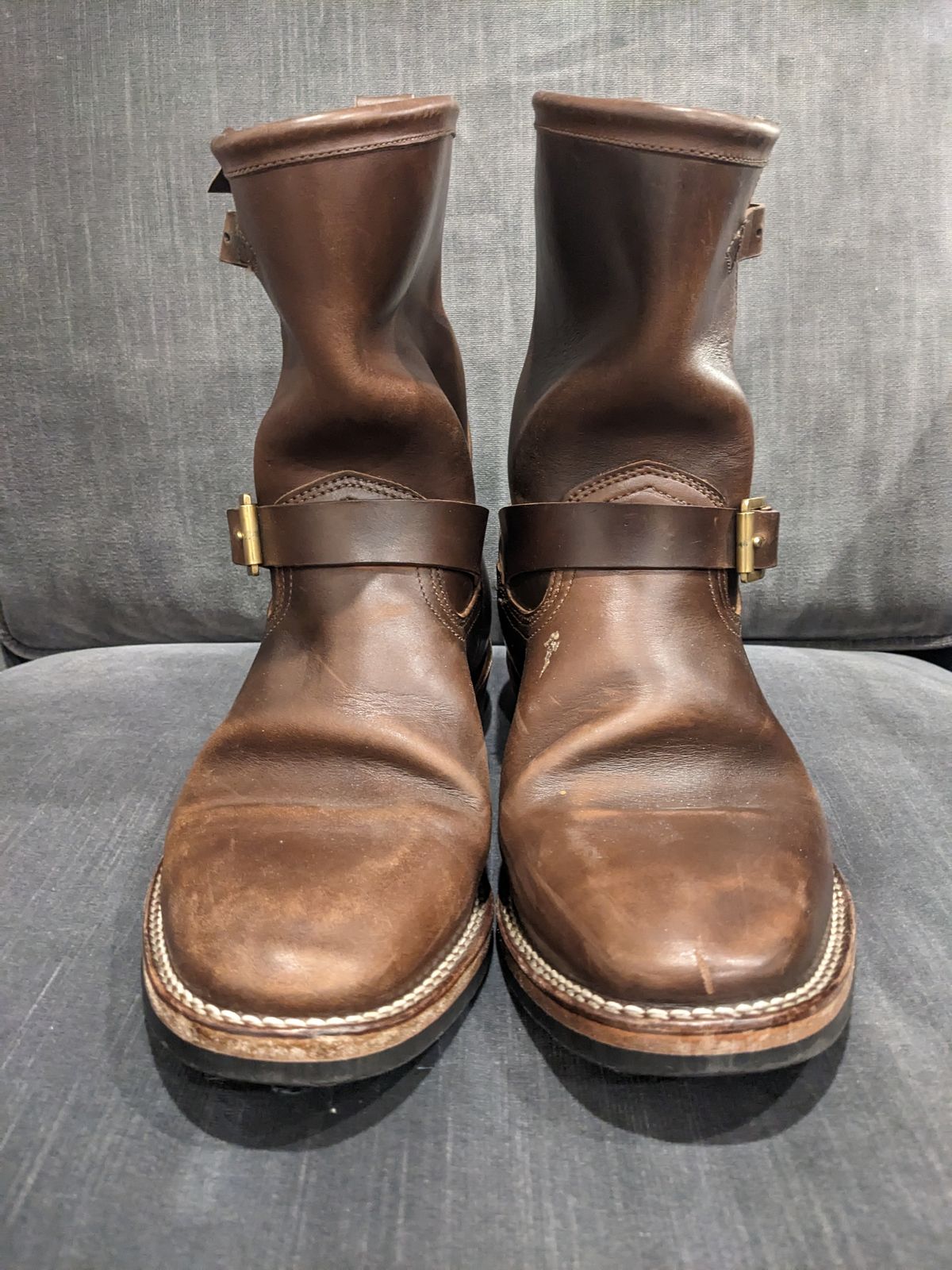 Photo by Trim_Man on April 5, 2023 of the Viberg Engineer in Horween Brown Chromexcel Horsebutt.