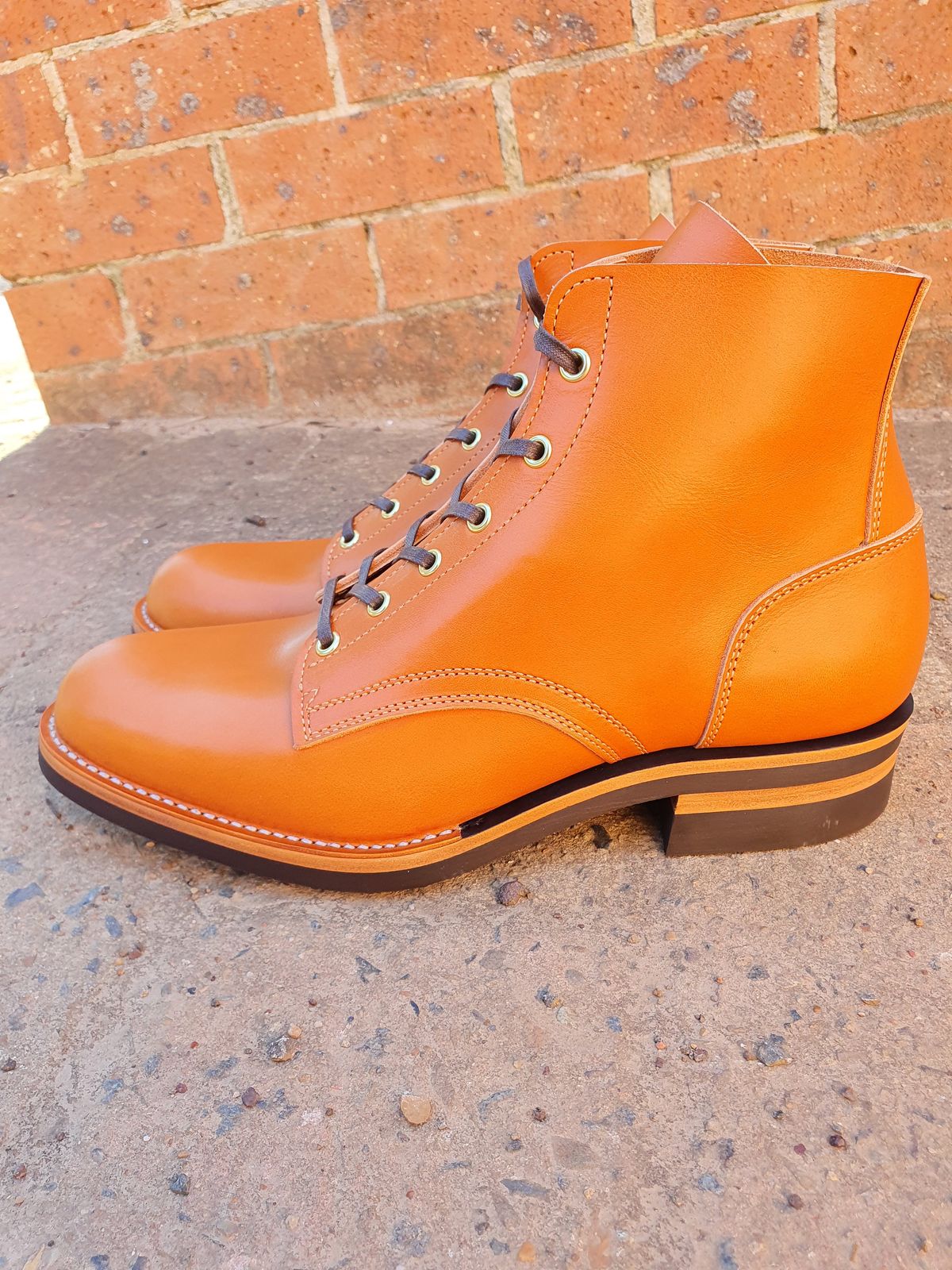 Photo by jasonissm on November 2, 2022 of the Jack & White Brothers Letterman ZERO in Light Brown Oil Wax Steerhide.
