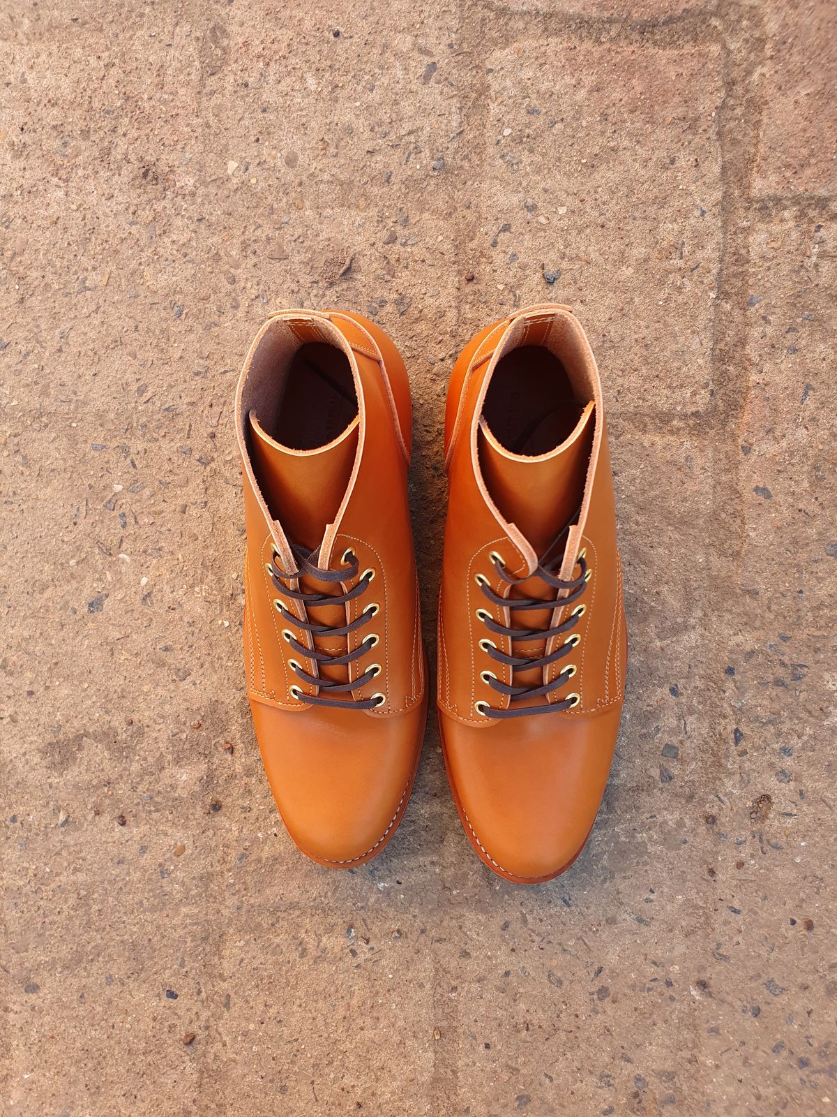 Photo by jasonissm on November 2, 2022 of the Jack & White Brothers Letterman ZERO in Light Brown Oil Wax Steerhide.