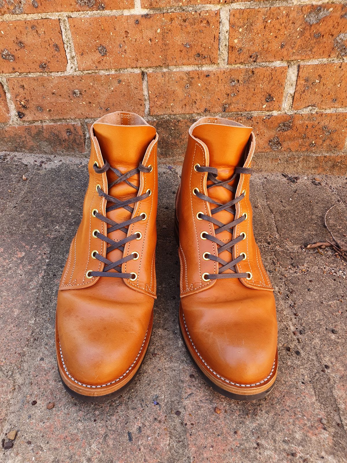 Photo by jasonissm on December 2, 2022 of the Jack & White Brothers Letterman ZERO in Light Brown Oil Wax Steerhide.