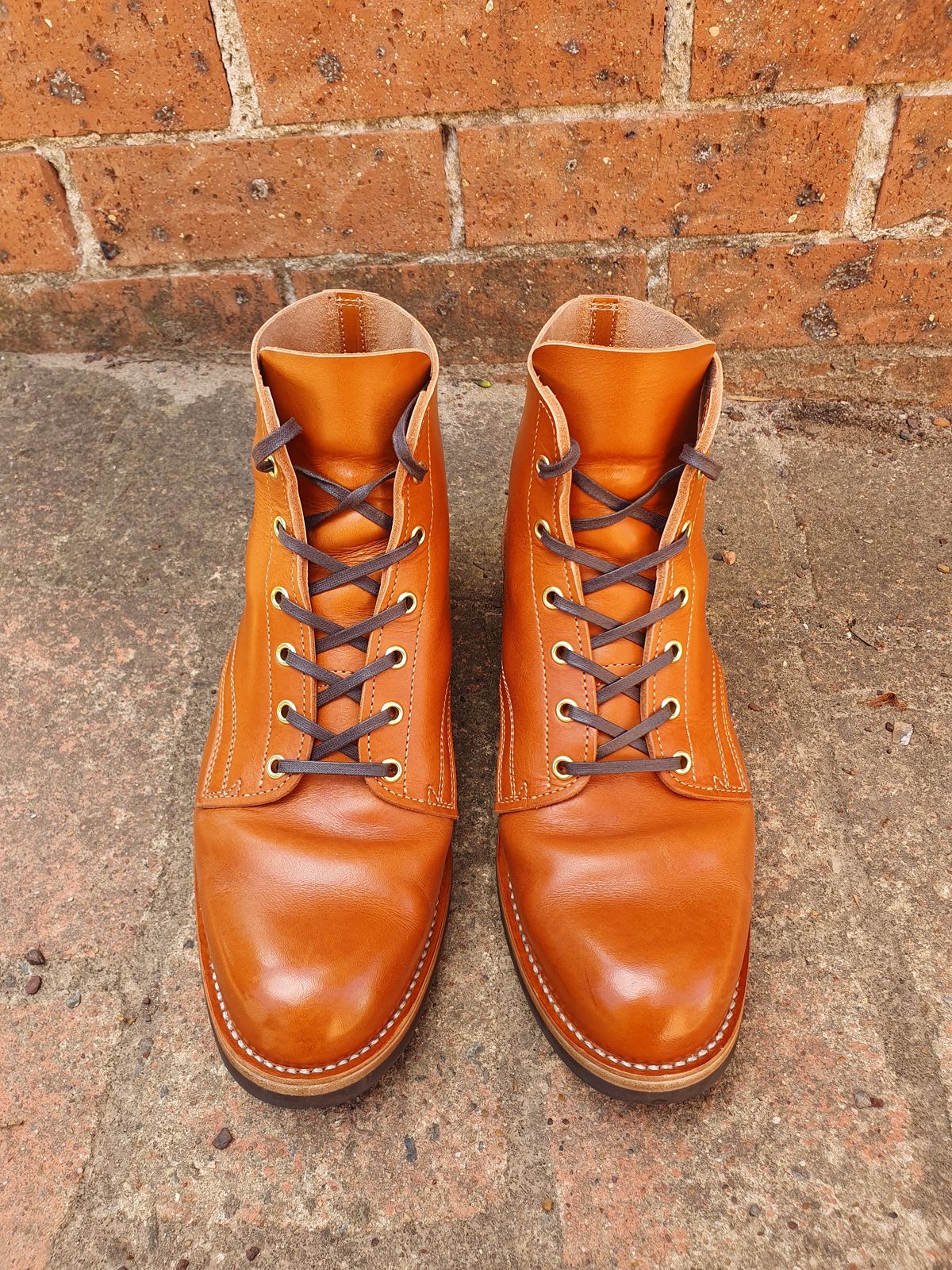 Photo by jasonissm on January 1, 2023 of the Jack & White Brothers Letterman ZERO in Light Brown Oil Wax Steerhide.