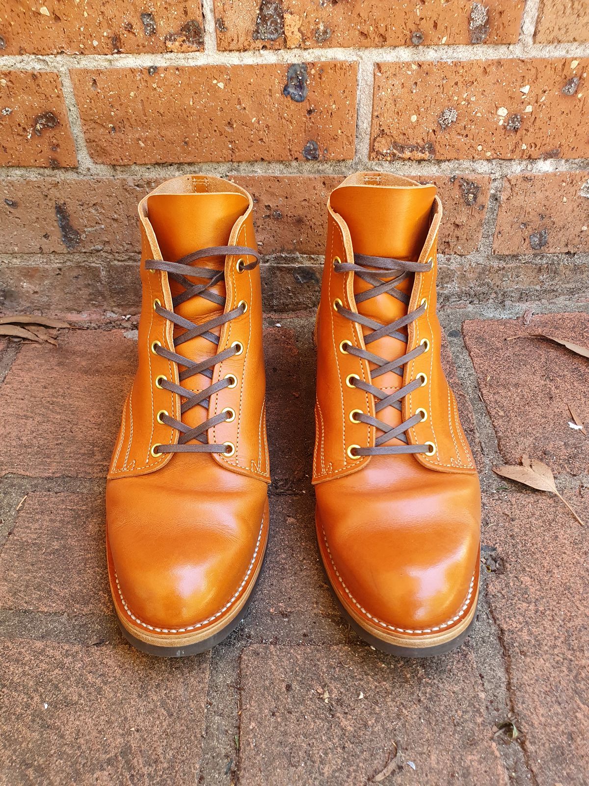 Photo by jasonissm on February 3, 2023 of the Jack & White Brothers Letterman ZERO in Light Brown Oil Wax Steerhide.