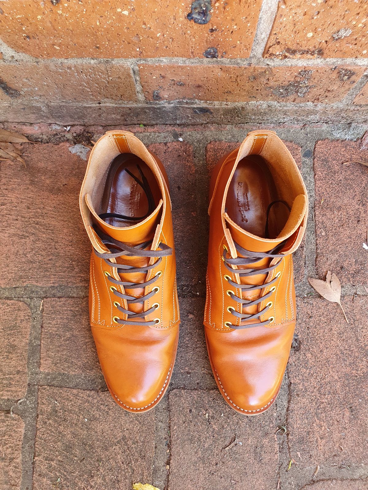 Photo by jasonissm on February 3, 2023 of the Jack & White Brothers Letterman ZERO in Light Brown Oil Wax Steerhide.