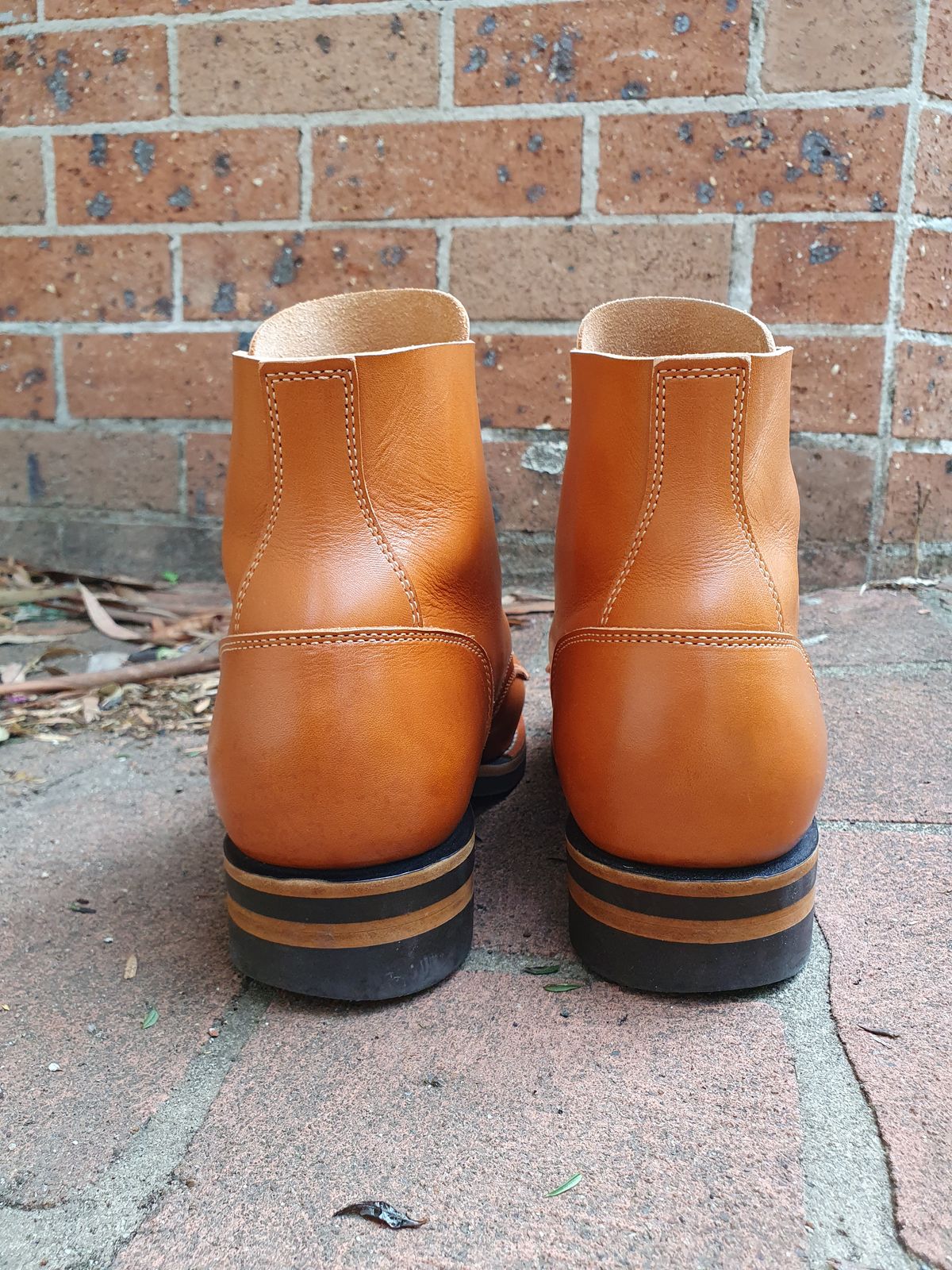 Photo by jasonissm on March 3, 2023 of the Jack & White Brothers Letterman ZERO in Light Brown Oil Wax Steerhide.