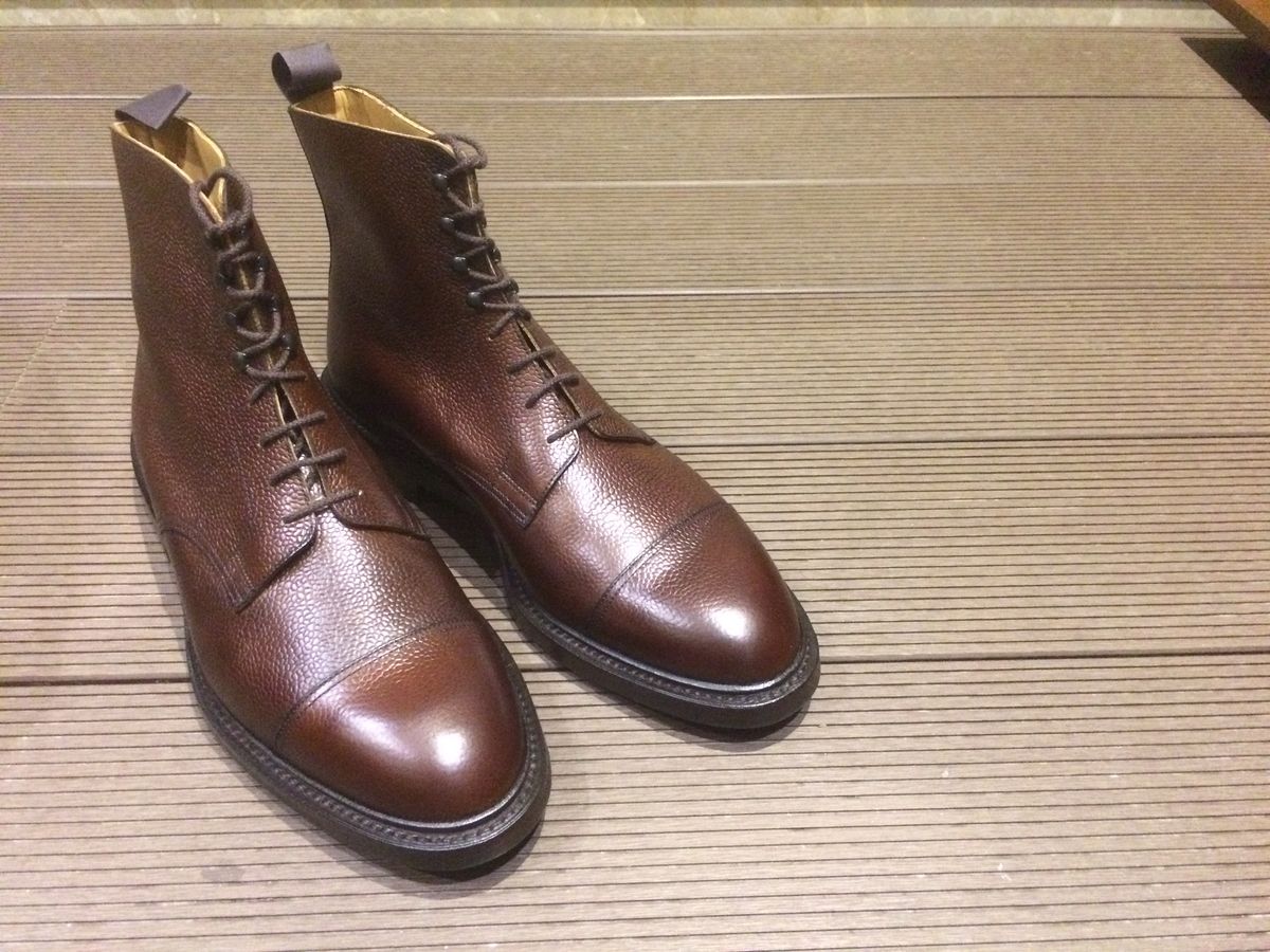 Photo by mr_spud on November 20, 2021 of the Crockett & Jones Coniston in Dark Brown Scotch Grain.