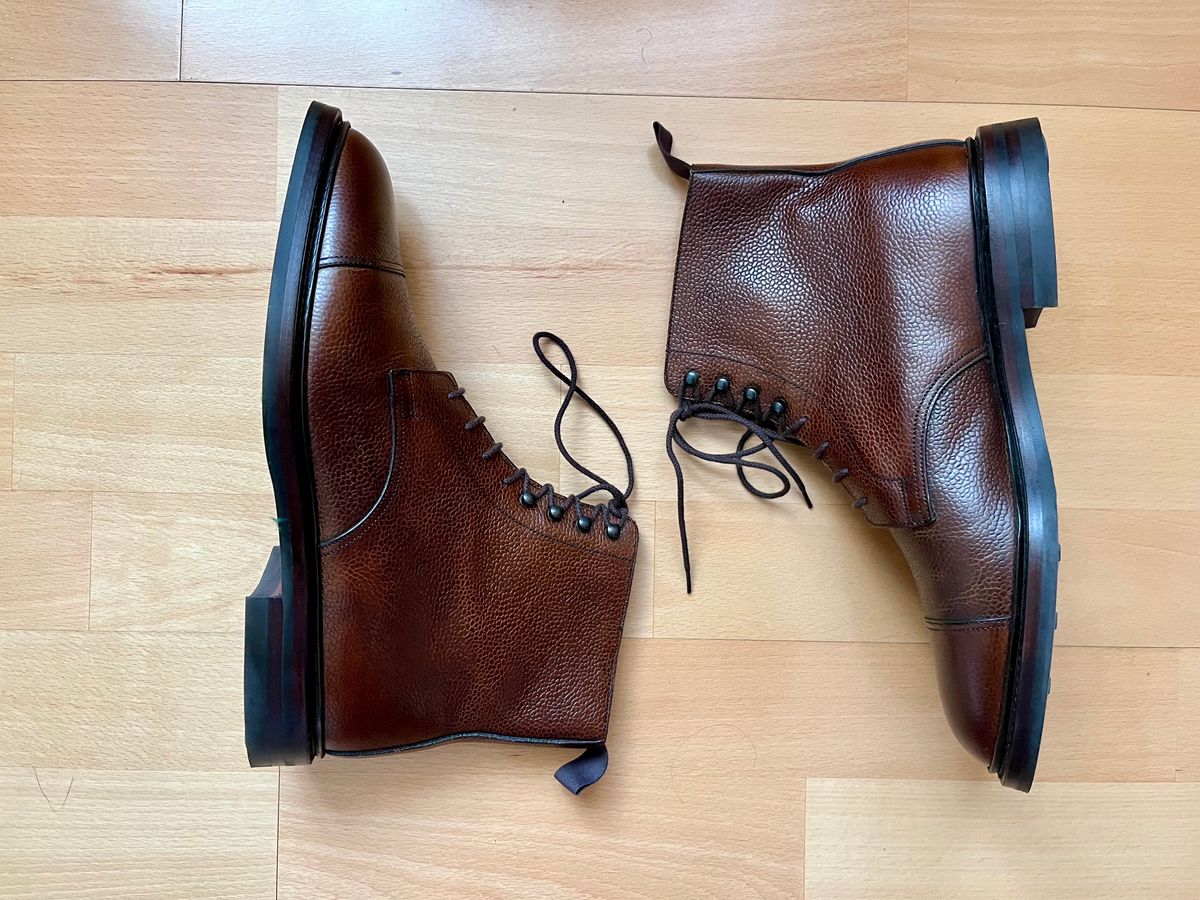 Photo by mr_spud on January 18, 2024 of the Crockett & Jones Coniston in Dark Brown Scotch Grain.