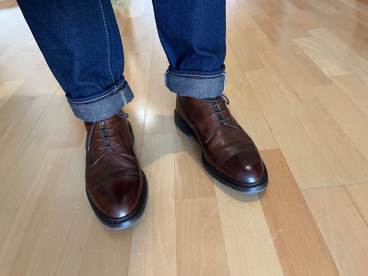 Photo by mr_spud on January 26, 2024 of the Crockett & Jones Coniston in Dark Brown Scotch Grain.