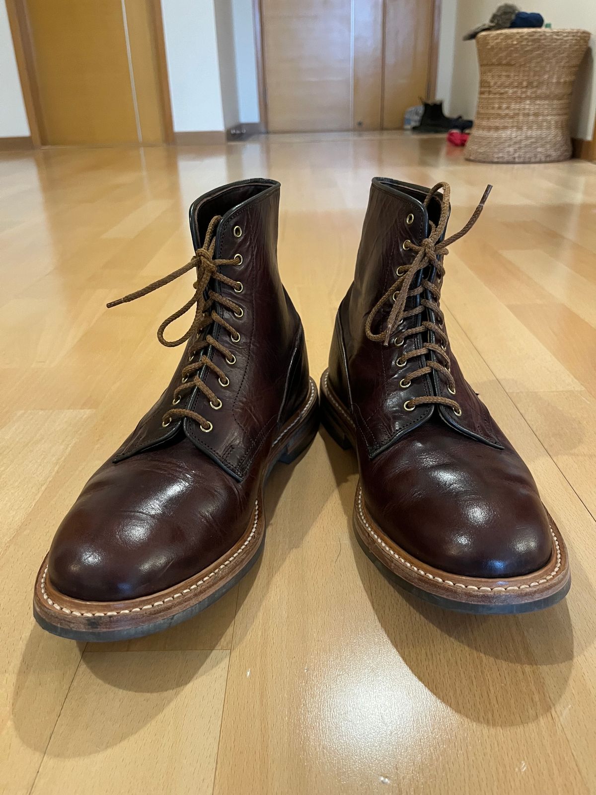 Photo by mr_spud on January 30, 2024 of the Tricker's Tramping Boot in Horween Color 8 Dublin.