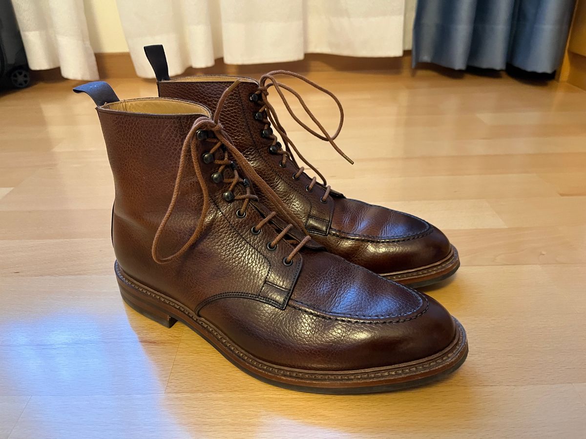 Photo by mr_spud on December 25, 2024 of the Crockett & Jones Galway 2 in Dark Brown Scotch Grain.