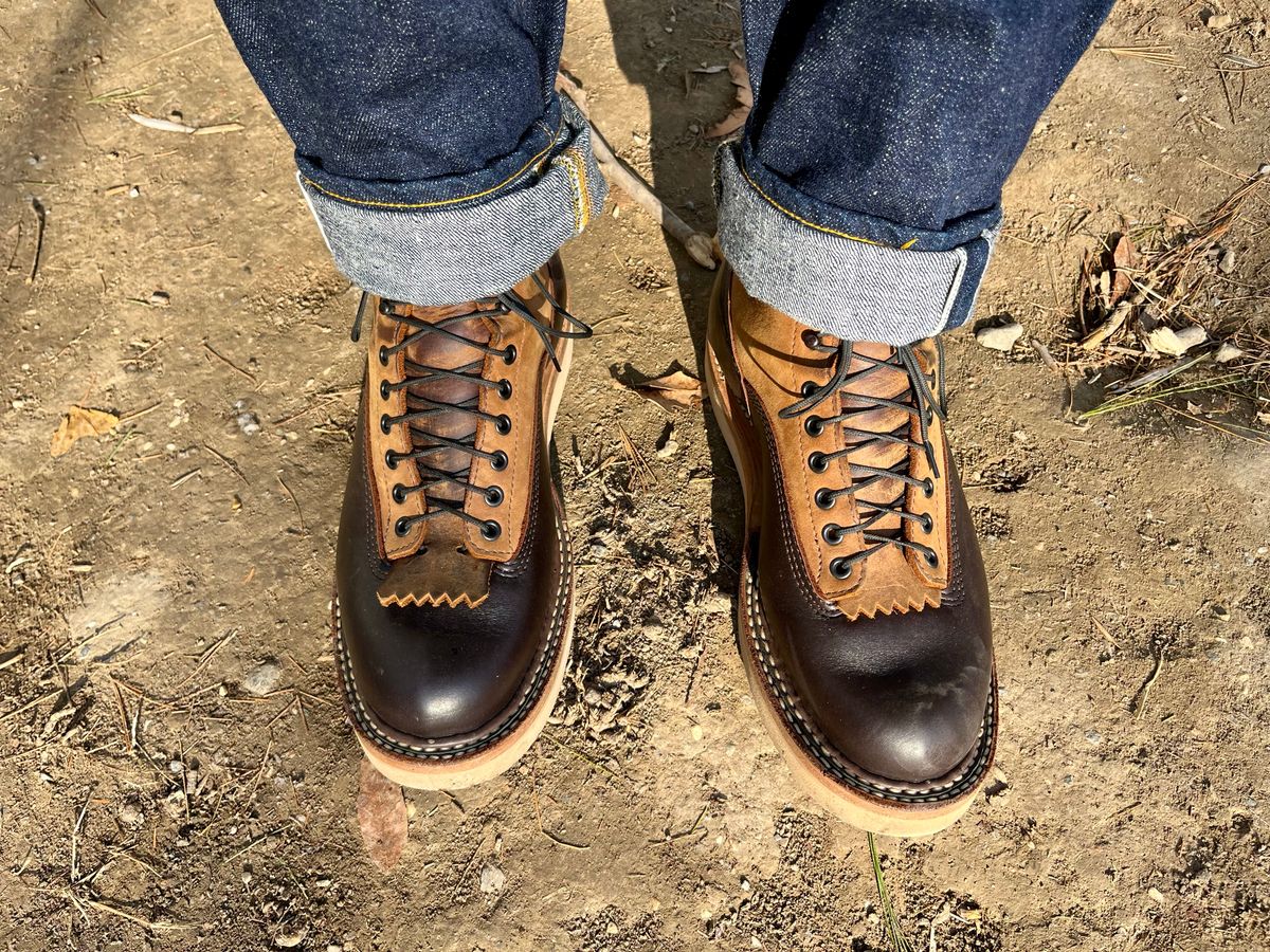 Photo by mr_spud on December 17, 2025 of the White's C350-CS in Seidel Brown Dress & Brown Distress.