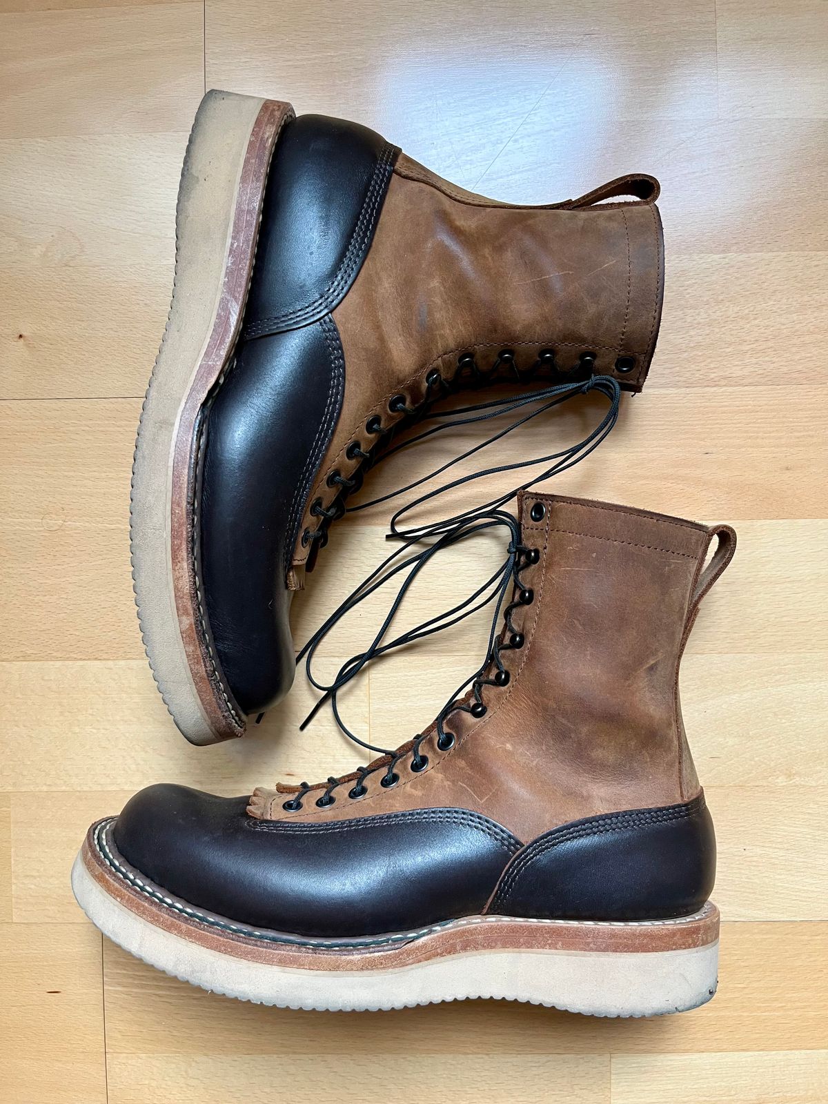 Photo by mr_spud on April 9, 2026 of the White's C350-CS in Seidel Brown Dress & Brown Distress.