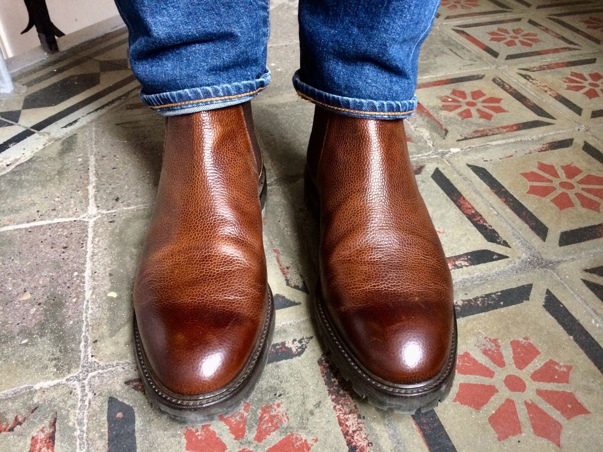 Photo by mr_spud on April 21, 2021 of the Crockett & Jones Chelsea 11 in Dark Brown Scotch Grain.