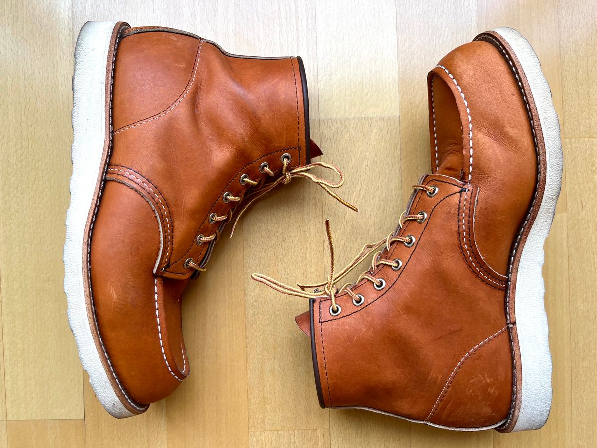 Photo by mr_spud on September 13, 2023 of the Red Wing 6-Inch Classic Moc in S.B. Foot Oro Legacy.