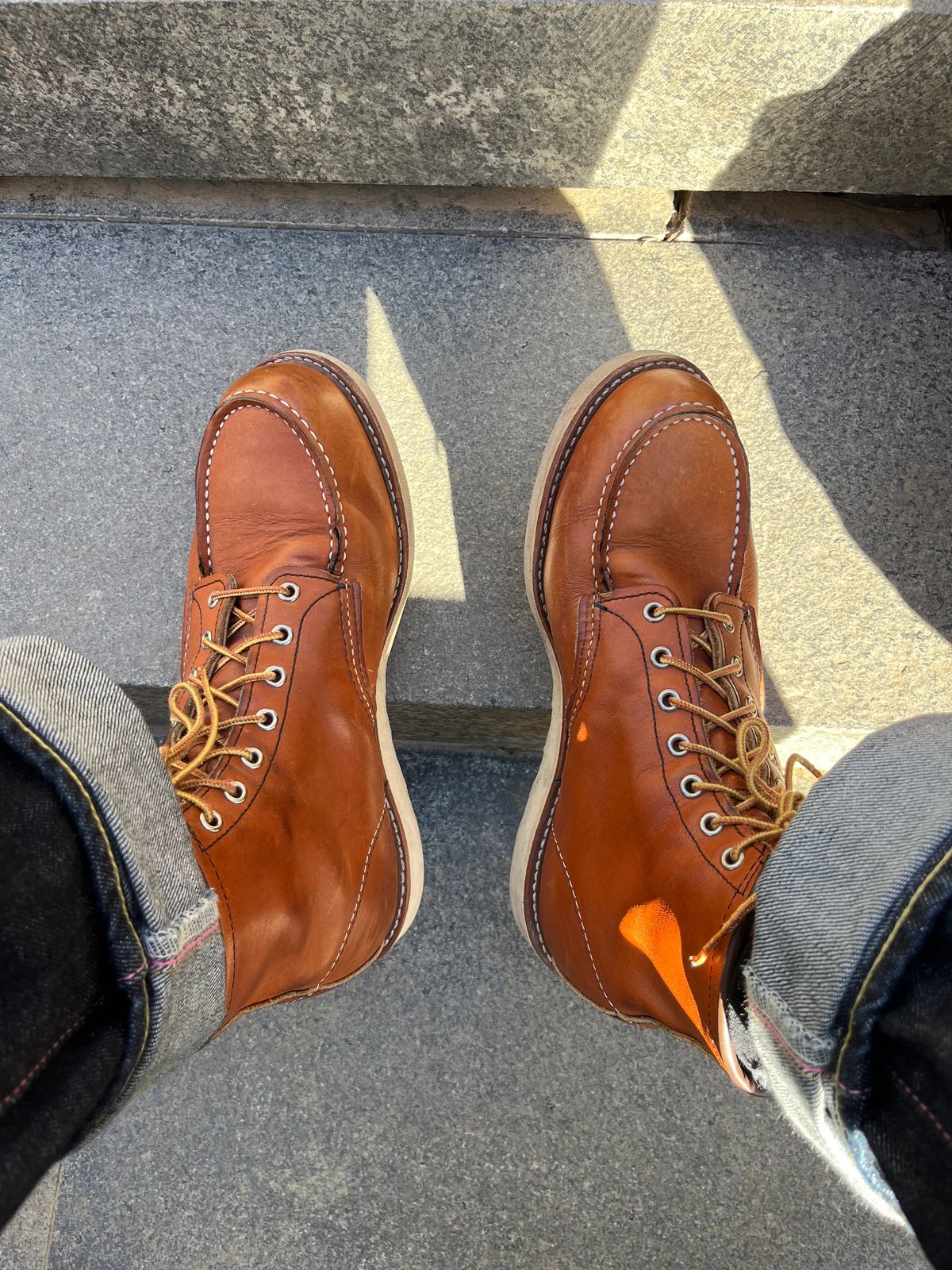 Photo by mr_spud on November 21, 2024 of the Red Wing 6-Inch Classic Moc in S.B. Foot Oro Legacy.