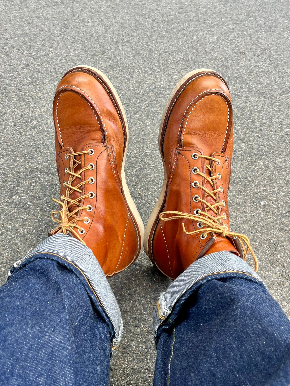 Photo by mr_spud on October 2, 2025 of the Red Wing 6-Inch Classic Moc in S.B. Foot Oro Legacy.