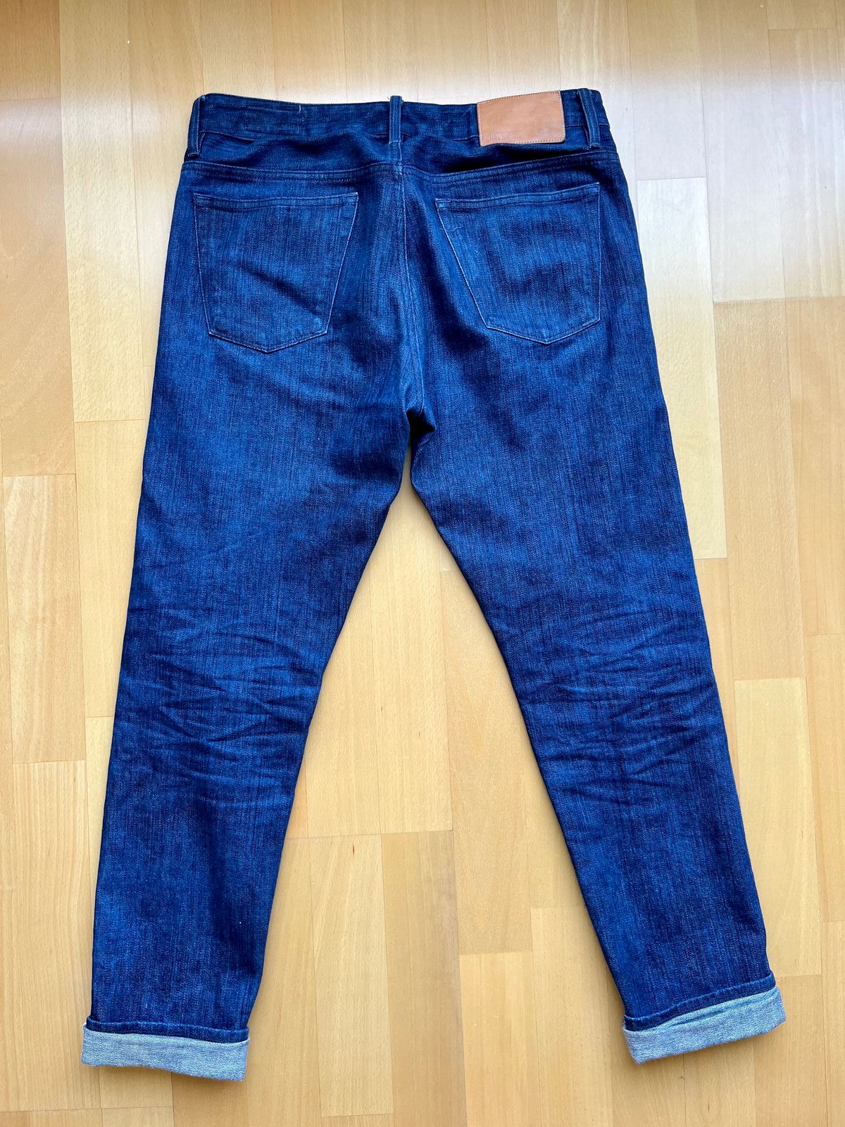 Photo by mr_spud on August 31, 2023 of the Benzak Denim Developers B03 Flame 13 Oz Selvedge in Unknown Material.