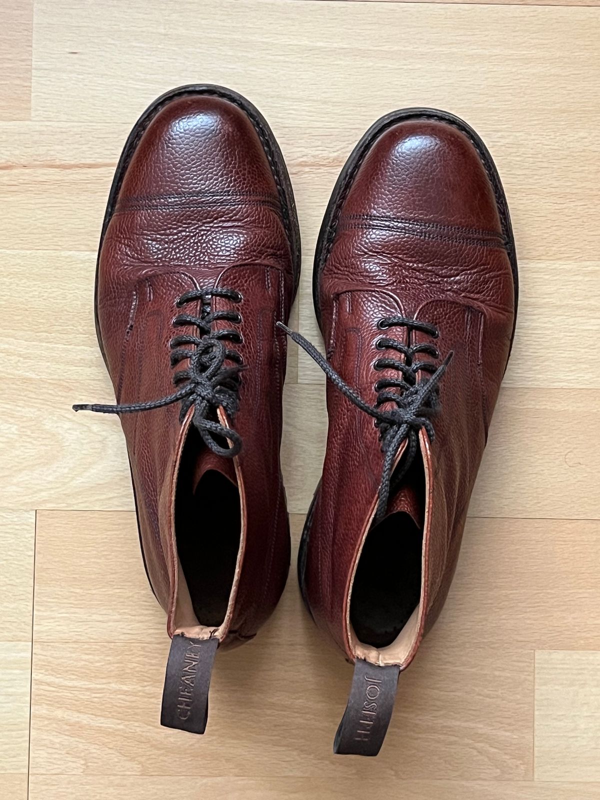 Photo by mr_spud on February 21, 2024 of the Cheaney Pennine 2 in D'Annonay Scotch Grain Calf.