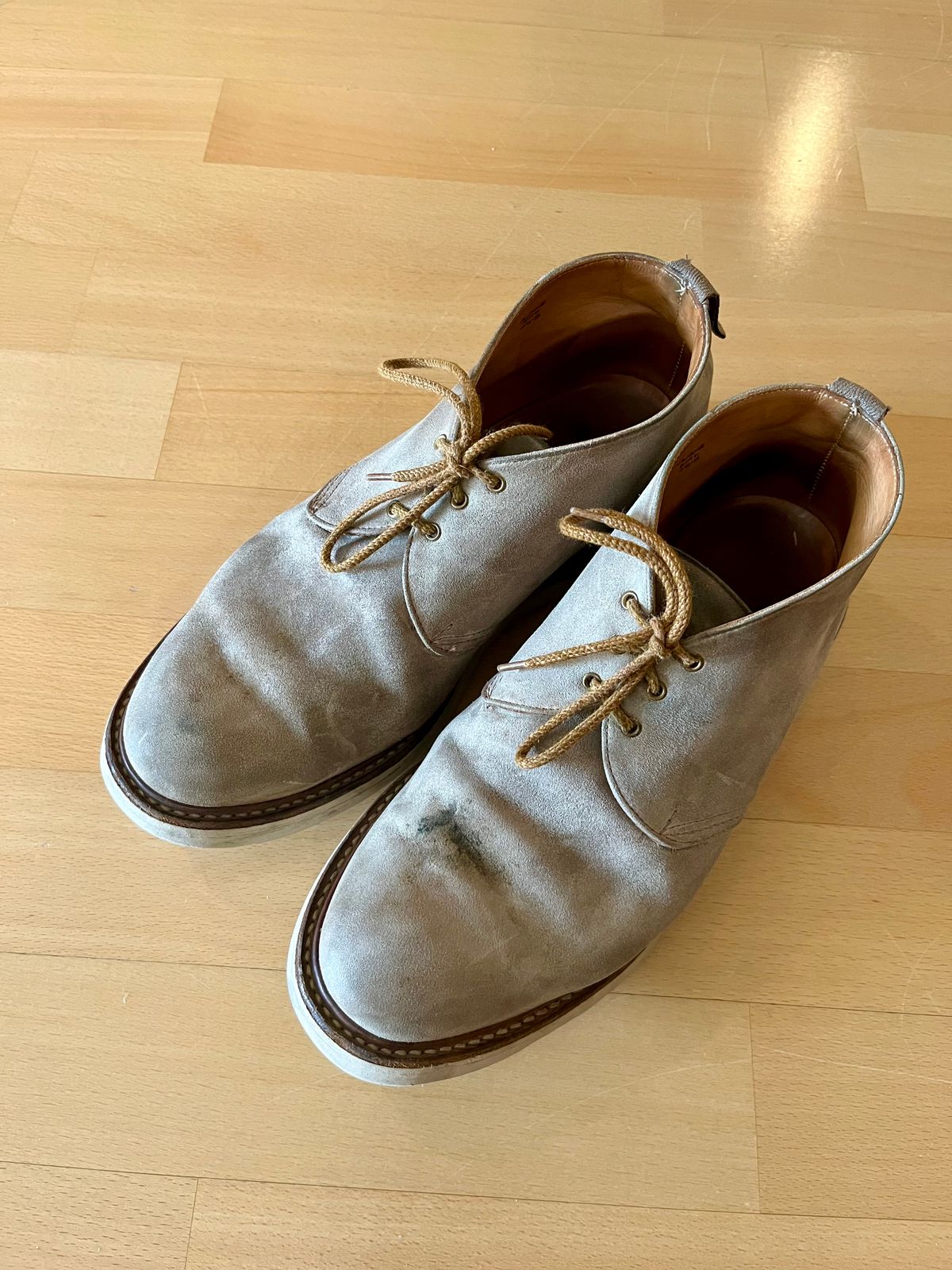 Photo by mr_spud on June 5, 2025 of the Tricker's Mike Chukka Boot in C.F. Stead Peanut Kudu Reverse.
