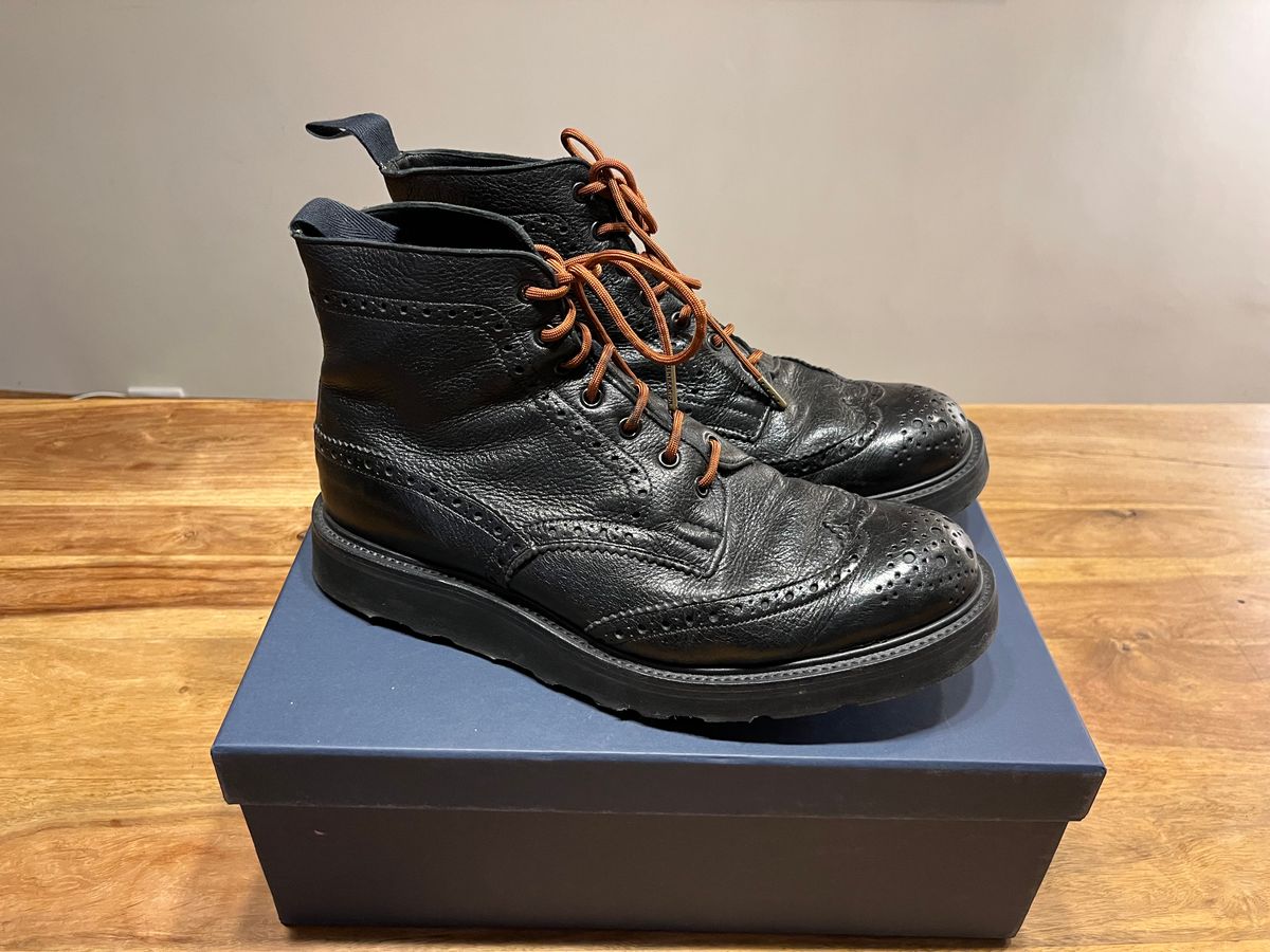 Photo by mr_spud on March 25, 2025 of the Tricker's Stow Country Boot in Black Olivvia Deerskin.