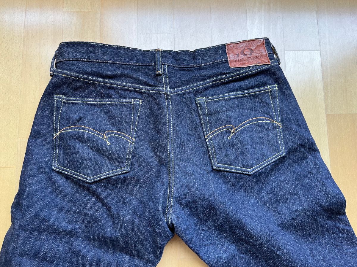 Photo by mr_spud on August 31, 2023 of the Studio D’Artisan Fox Fibre G3 14 Oz Selvedge in Unknown Material.