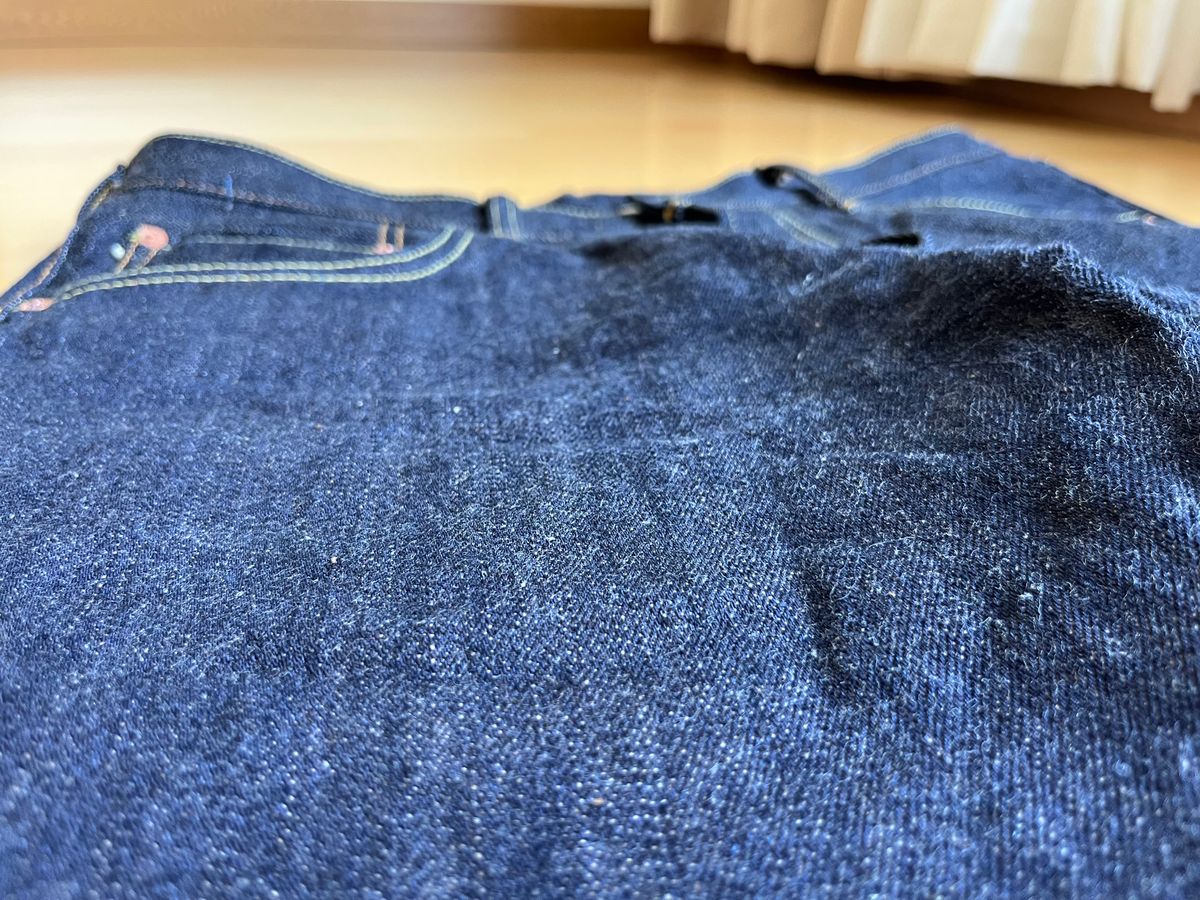 Photo by mr_spud on August 31, 2023 of the Studio D’Artisan Fox Fibre G3 14 Oz Selvedge in Unknown Material.