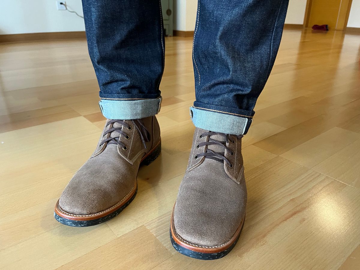 Photo by mr_spud on November 2, 2023 of the Briselblack The Hawk in Horween Natural Chromexcel Roughout.