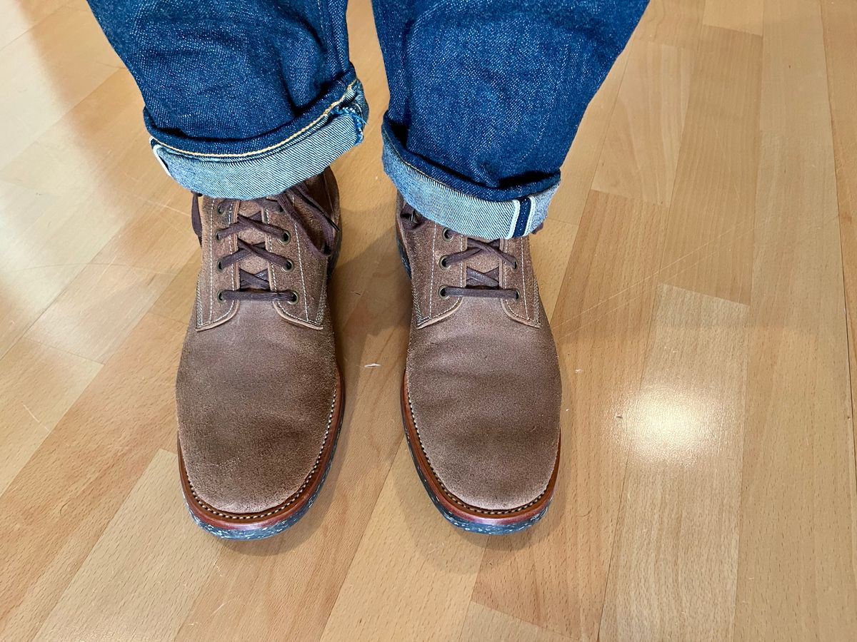Photo by mr_spud on February 2, 2026 of the Briselblack The Hawk in Horween Natural Chromexcel Roughout.