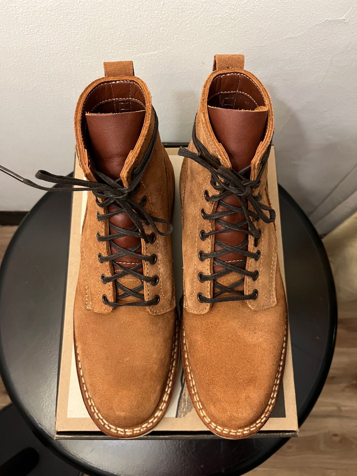 Photo by mr_spud on October 16, 2023 of the White's C350-CS in Seidel Red Dog Oil Tan Roughout.