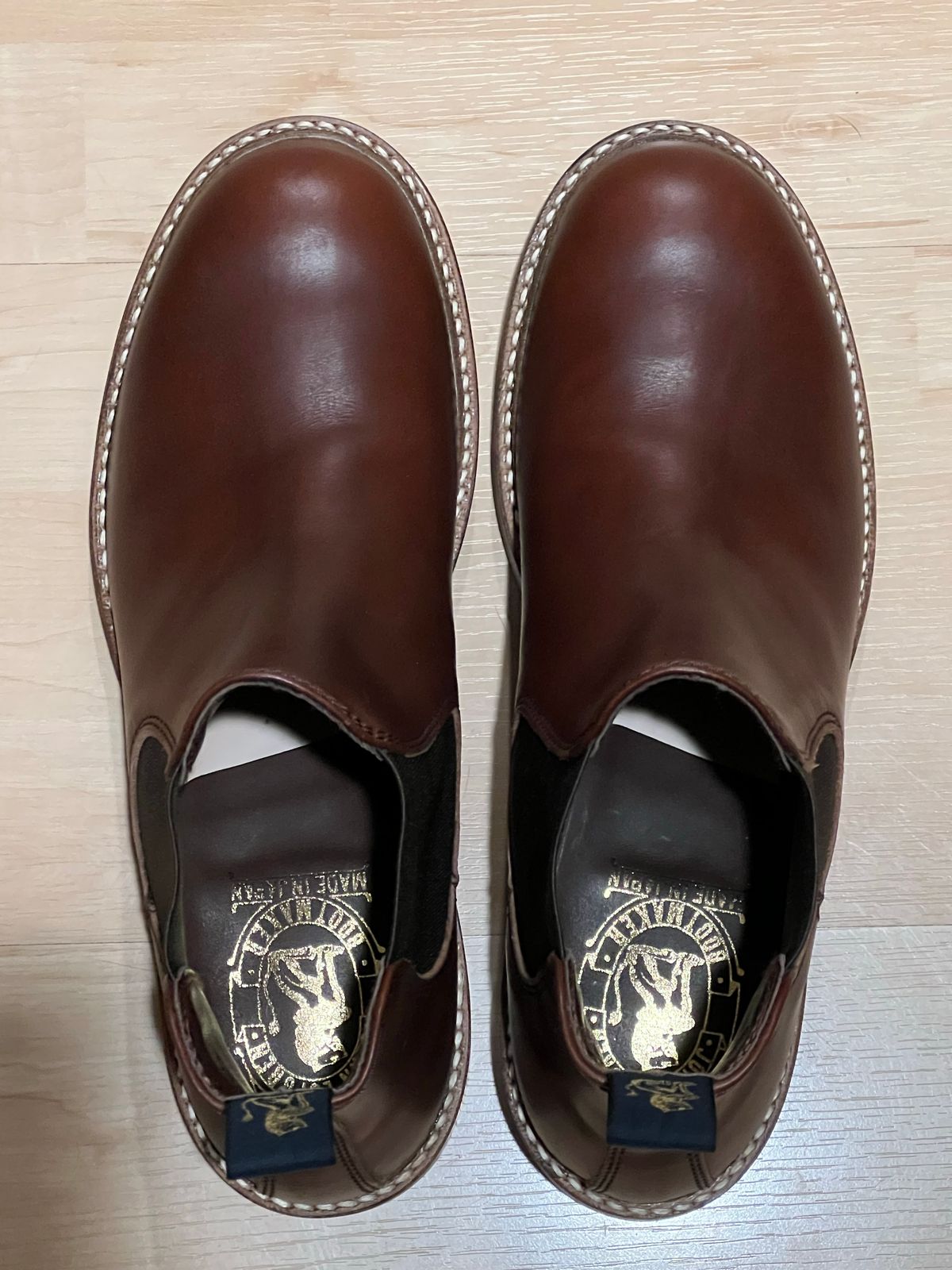 Photo by artvandelay on October 3, 2022 of the John Lofgren Chelsea Boots in Horween Brown Chromexcel.