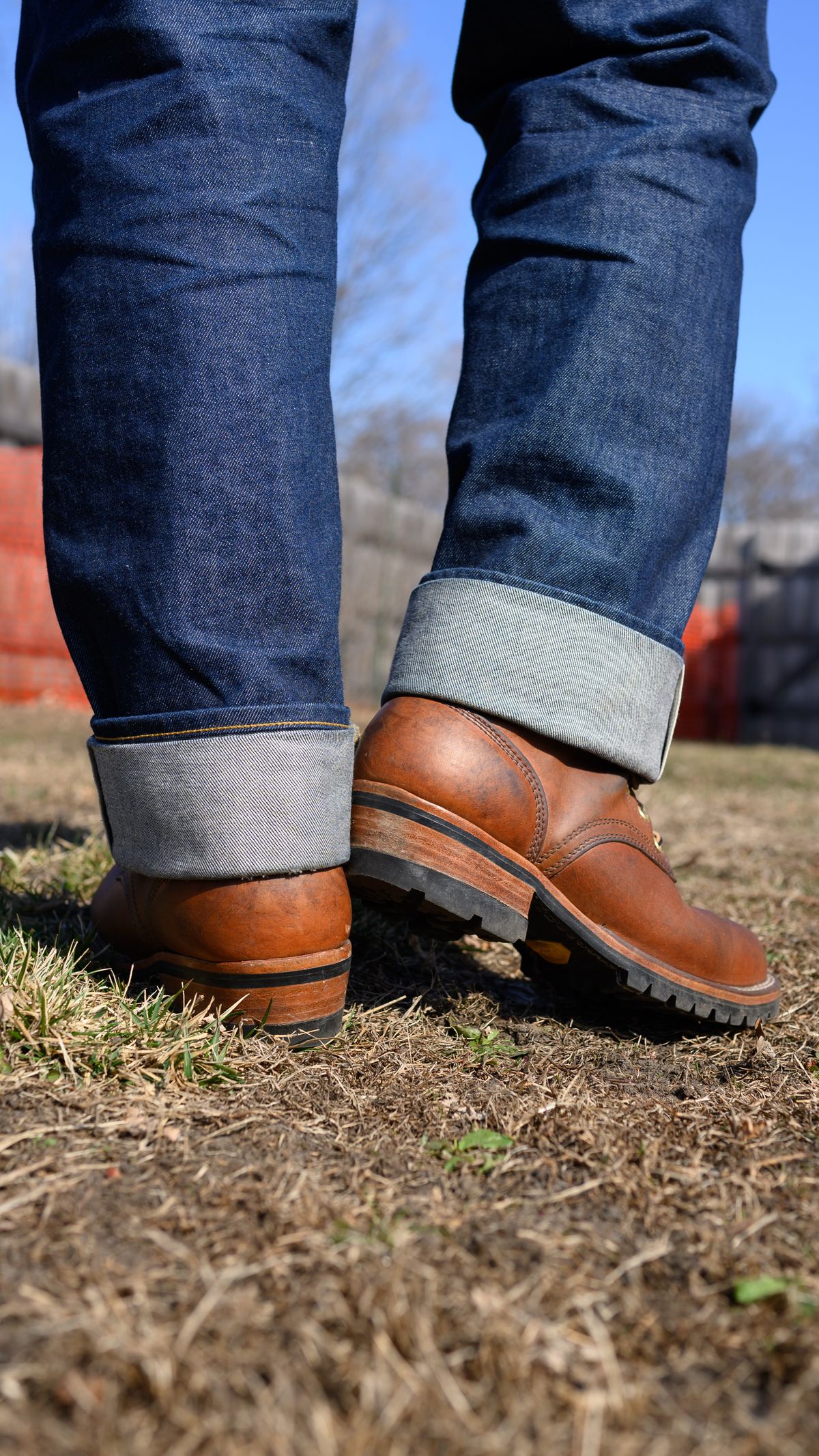 Photo by CarmineJackLeather on March 19, 2024 of the Frank's Boots Wilshire in J&FJ Baker Natural Oak Bark Tanned Harness.