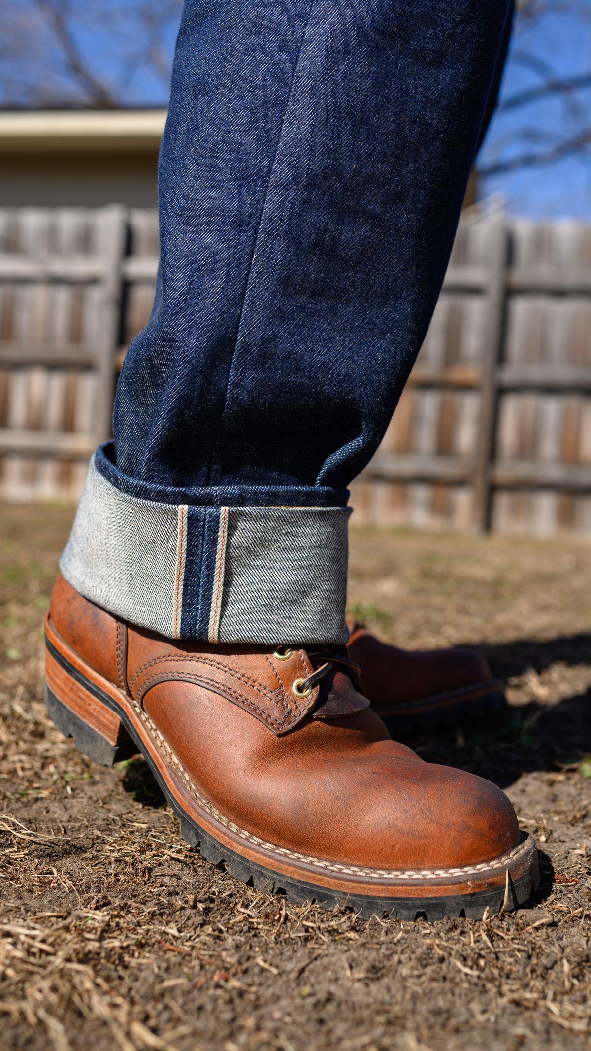 Photo by CarmineJackLeather on March 19, 2024 of the Frank's Boots Wilshire in J&FJ Baker Natural Oak Bark Tanned Harness.