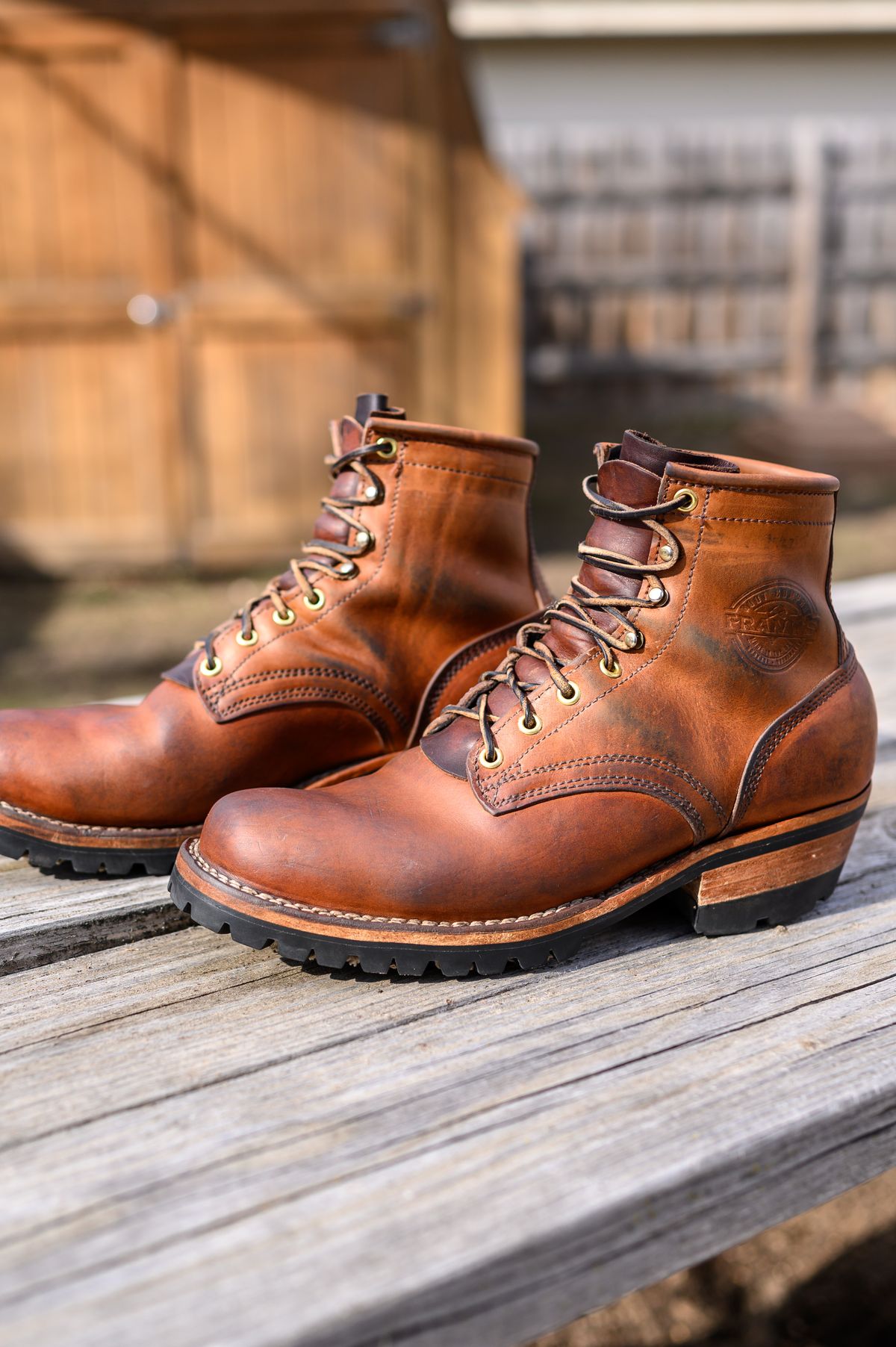 Photo by CarmineJackLeather on April 5, 2024 of the Frank's Boots Wilshire in J&FJ Baker Natural Oak Bark Tanned Harness.