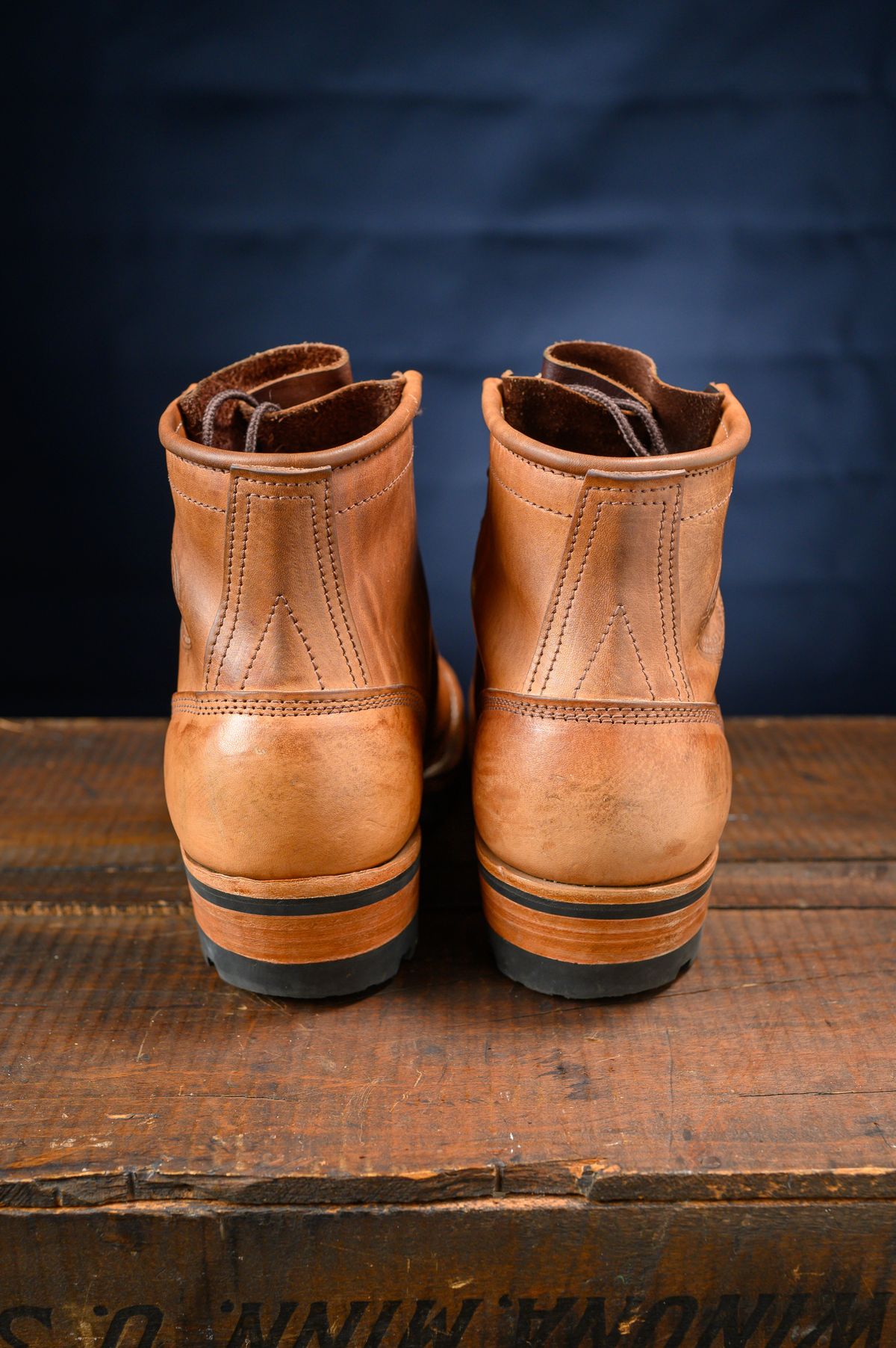 Photo by CarmineJackLeather on November 5, 2023 of the Frank's Boots Wilshire in J&FJ Baker Natural Oak Bark Tanned Harness.