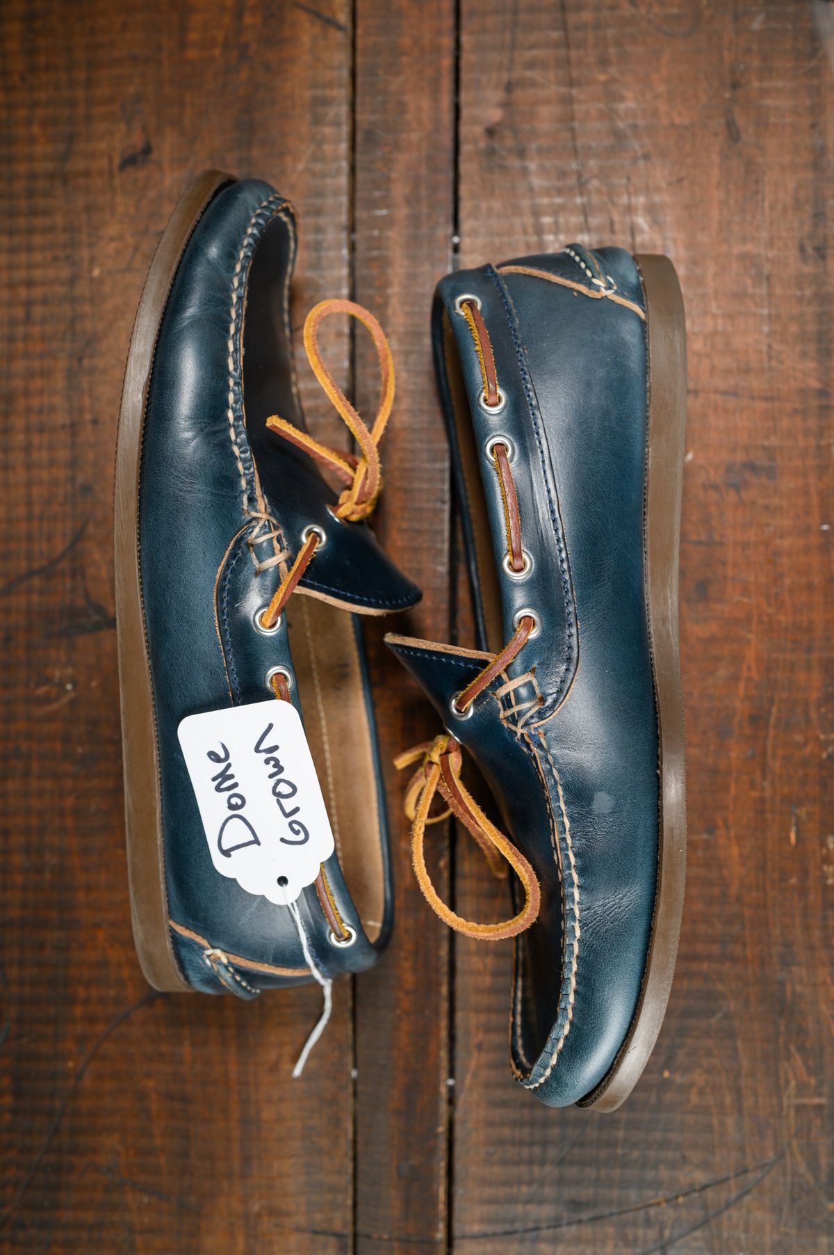 Photo by CarmineJackLeather on November 5, 2023 of the Oak Street Bootmakers Camp Moc in Horween Navy Chromexcel.