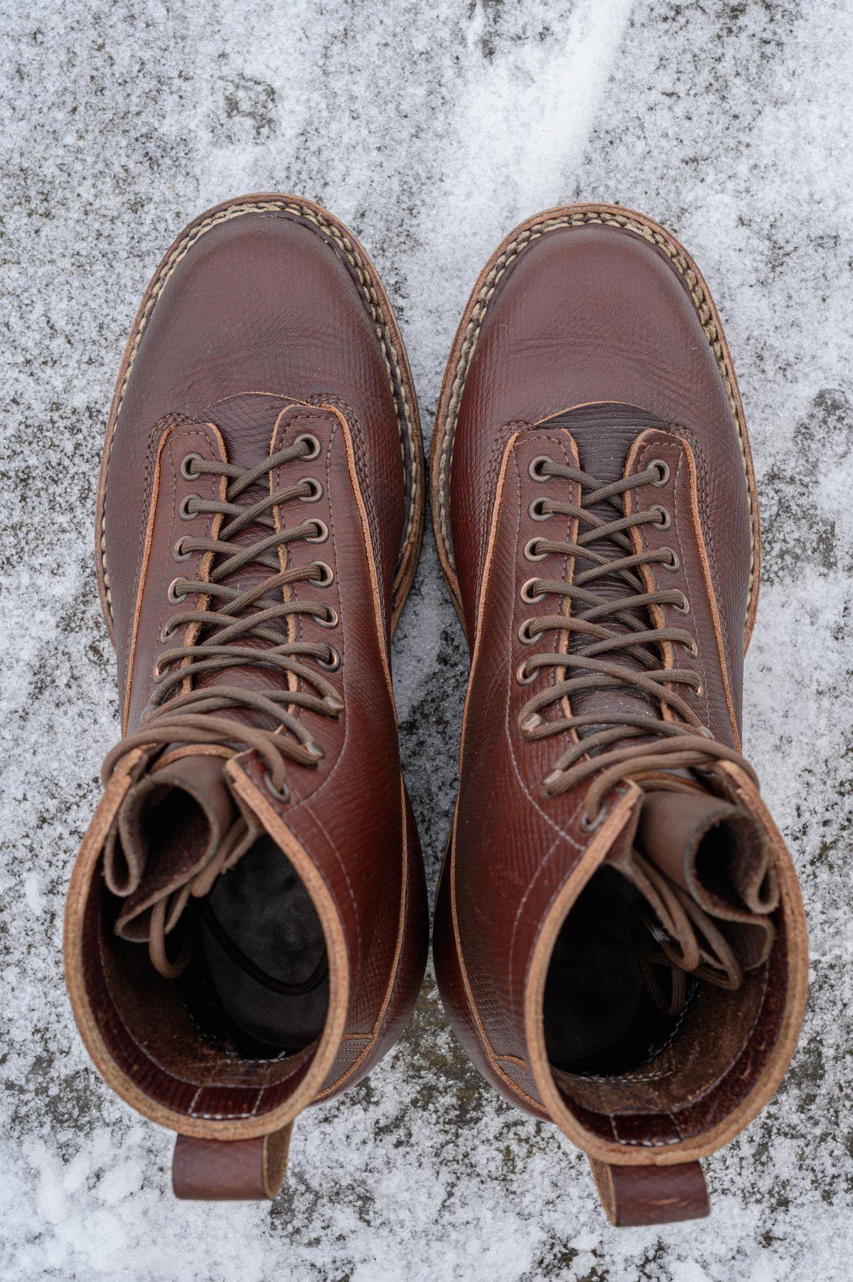 Photo by CarmineJackLeather on January 4, 2023 of the White's 350 Cutter in J&FJ Baker Brown Russian Calf.