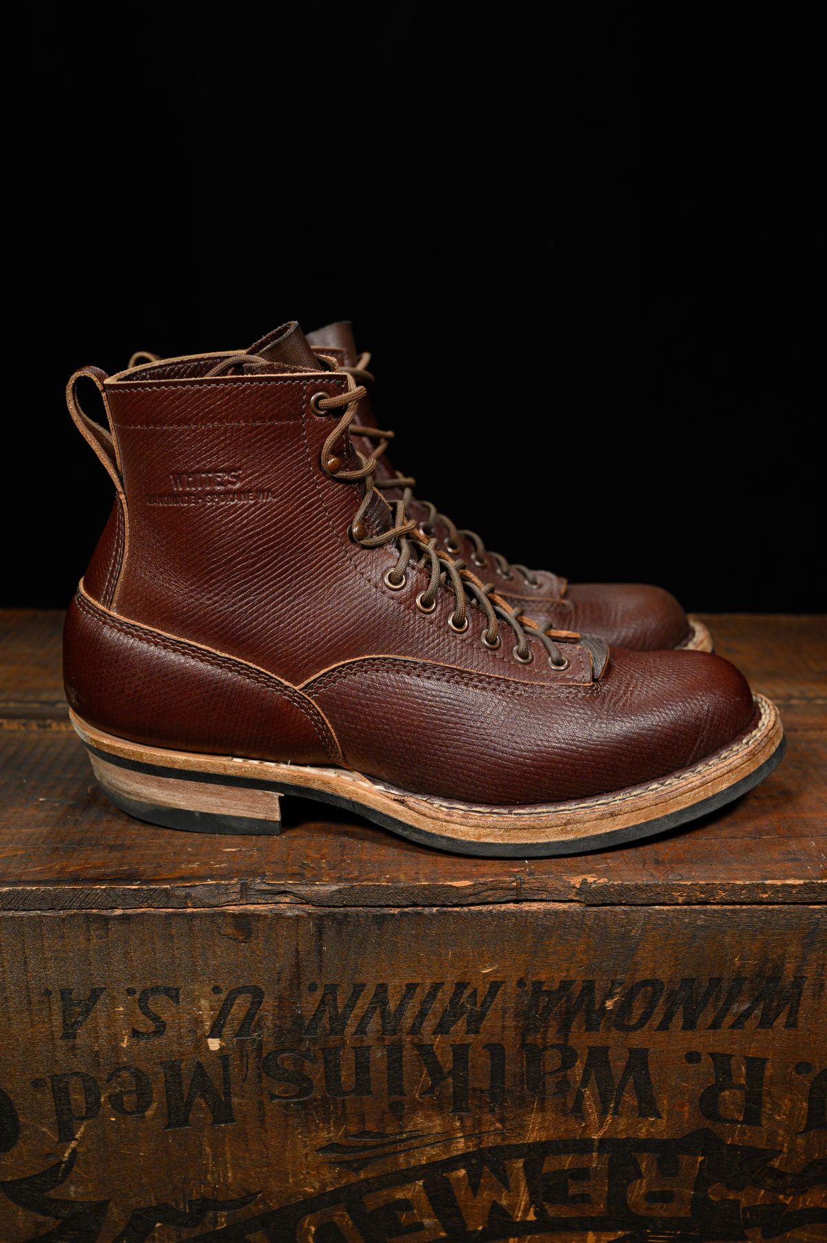 Photo by CarmineJackLeather on February 5, 2023 of the White's 350 Cutter in J&FJ Baker Brown Russian Calf.