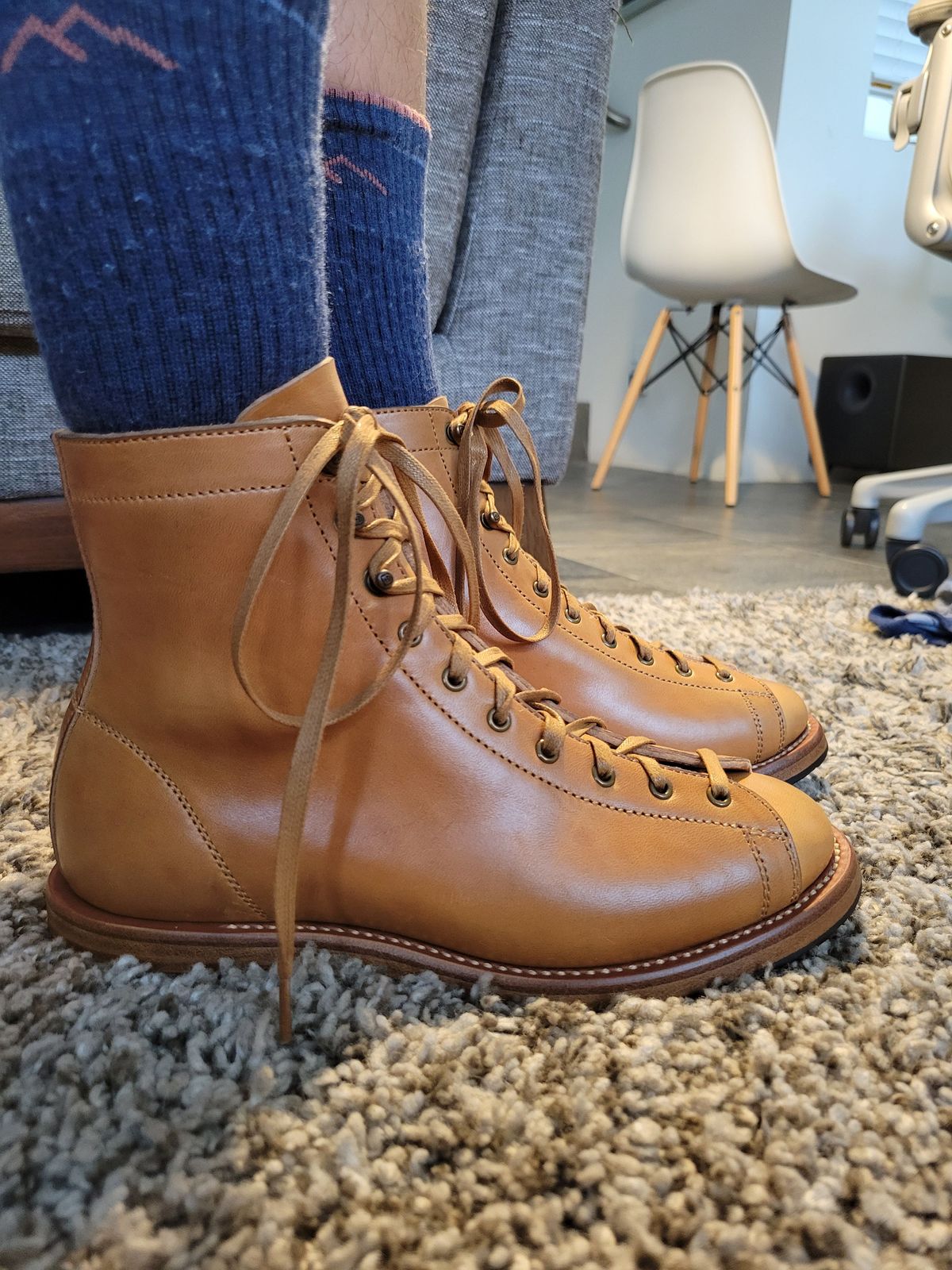 Photo by knoll on October 4, 2021 of the Flame Panda Monkey Boot in Maryam Natural Horsebutt.