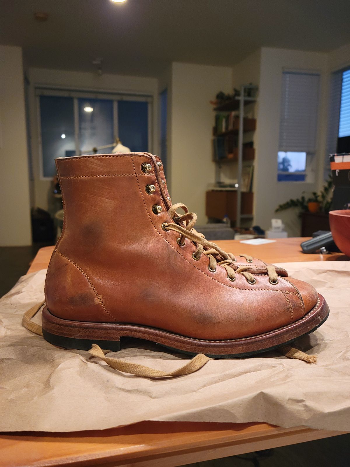 Photo by knoll on December 6, 2021 of the Flame Panda Monkey Boot in Maryam Natural Horsebutt.