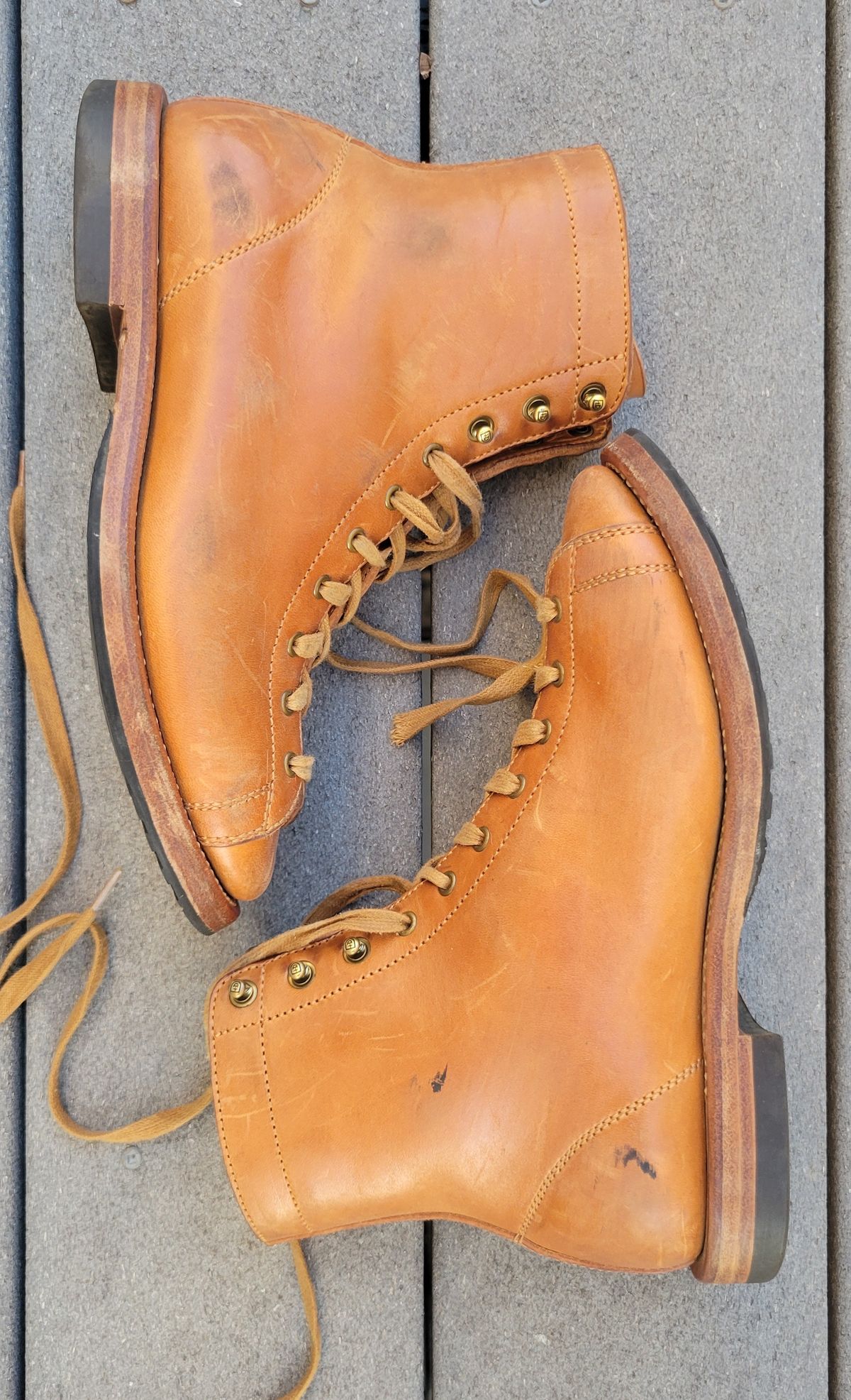 Photo by knoll on November 4, 2021 of the Flame Panda Monkey Boot in Maryam Natural Horsebutt.