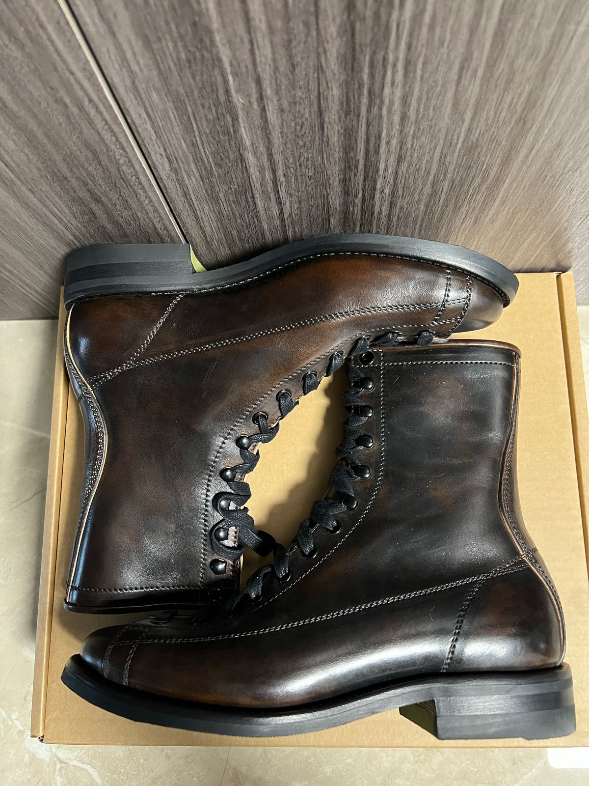 Photo by JJJJerome on October 3, 2022 of the Flame Panda Monkey Boot in Maryam Natural Horsebutt.