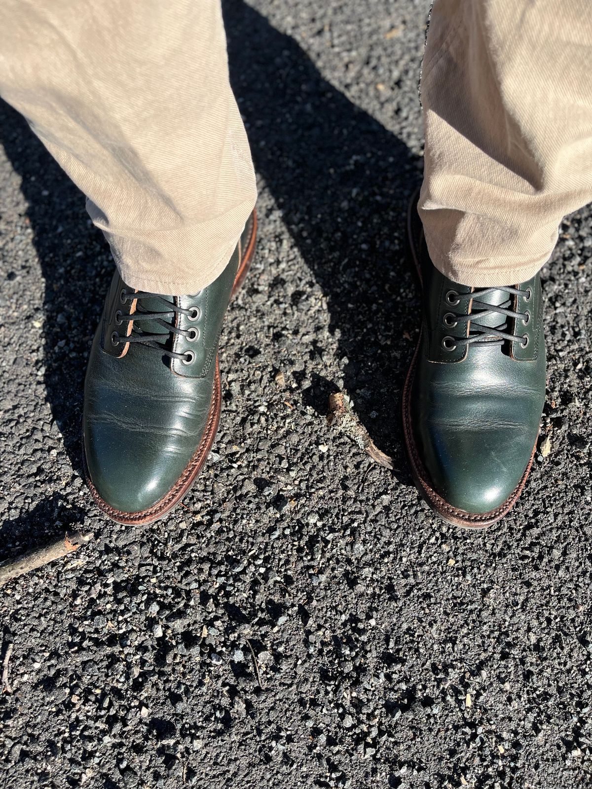 Photo by ShineSharpenFletch on April 3, 2023 of the Grant Stone Diesel Boot in Horween Navy Chromexcel.