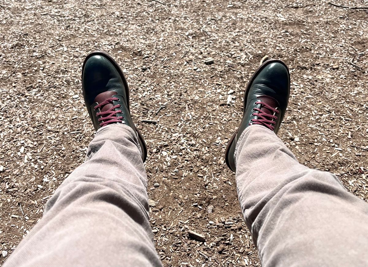 Photo by ShineSharpenFletch on April 8, 2023 of the Grant Stone Diesel Boot in Horween Navy Chromexcel.