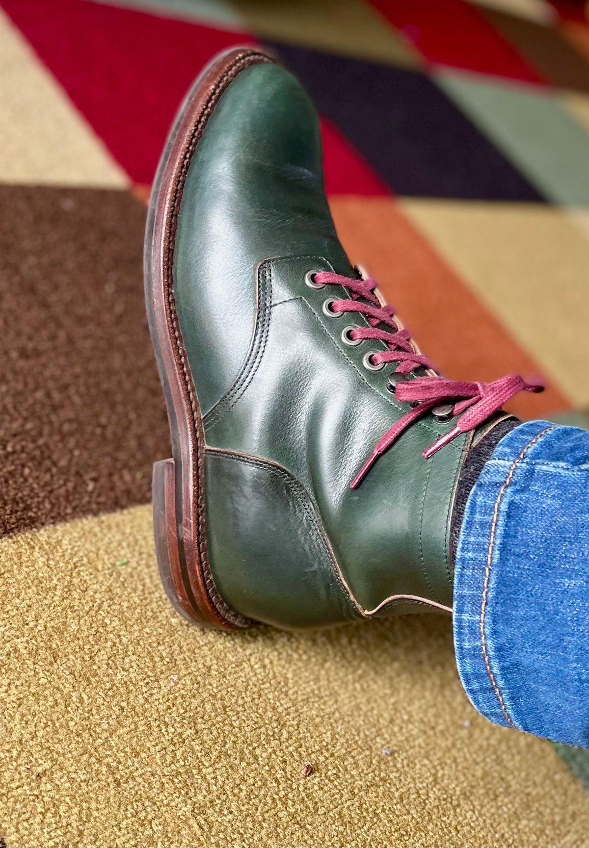 Photo by ShineSharpenFletch on April 28, 2023 of the Grant Stone Diesel Boot in Horween Navy Chromexcel.