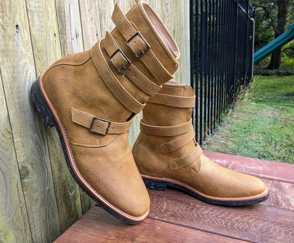 Photo by jacktheenthusiast on October 2, 2024 of the Briselblack The Hanker Tanker Boots in Indonesian Honey Waxed Flesh.
