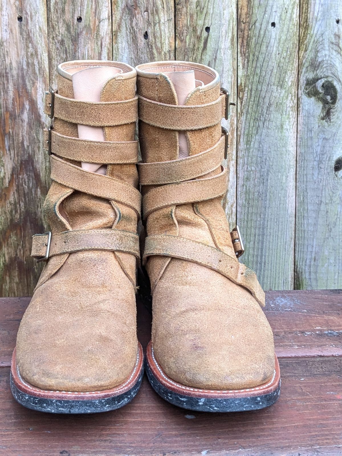 Photo by jacktheenthusiast on December 5, 2024 of the Briselblack The Hanker Tanker Boots in Indonesian Honey Waxed Flesh.