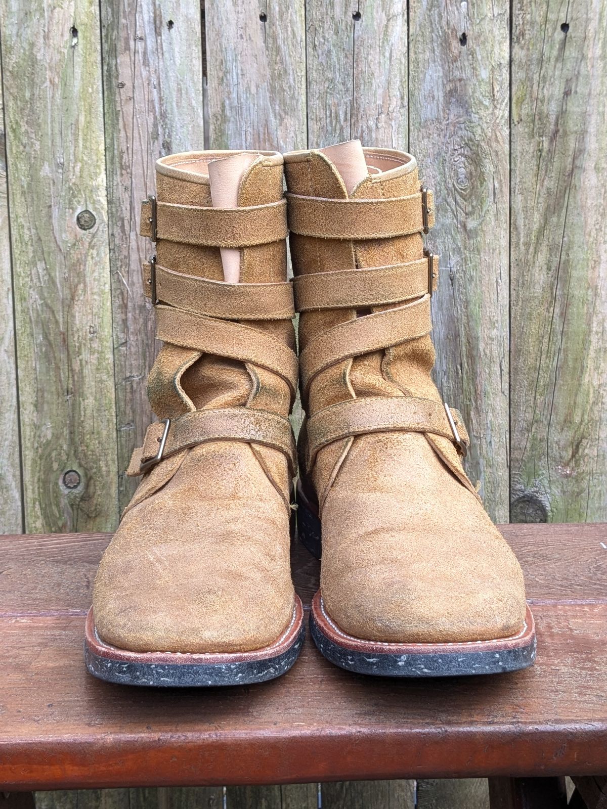 Photo by jacktheenthusiast on January 4, 2025 of the Briselblack The Hanker Tanker Boots in Indonesian Honey Waxed Flesh.