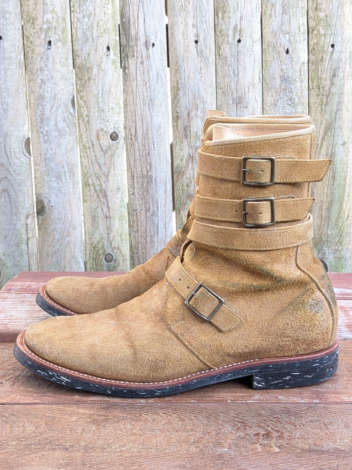 Photo by jacktheenthusiast on April 1, 2025 of the Briselblack The Hanker Tanker Boots in Indonesian Honey Waxed Flesh.