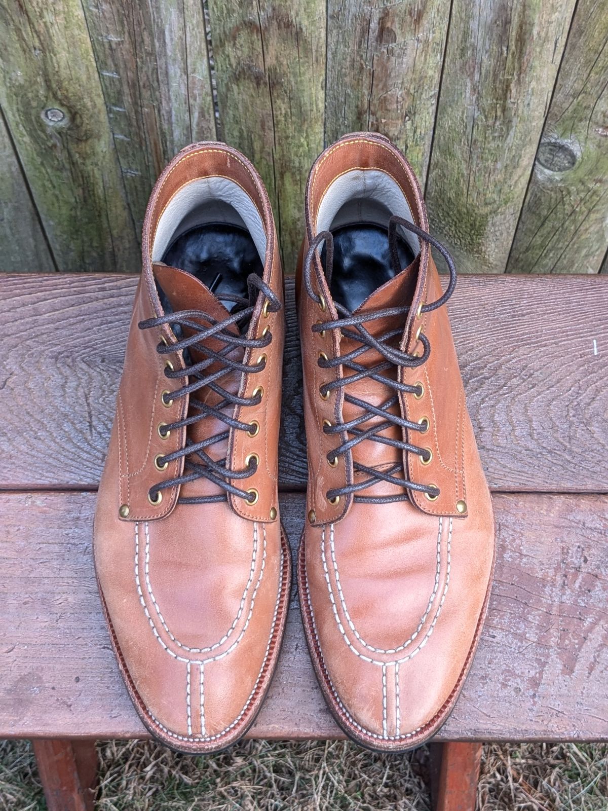 Photo by jacktheenthusiast on January 4, 2025 of the Iron Boots FLT in Maryam Natural TPR Horsebutt.